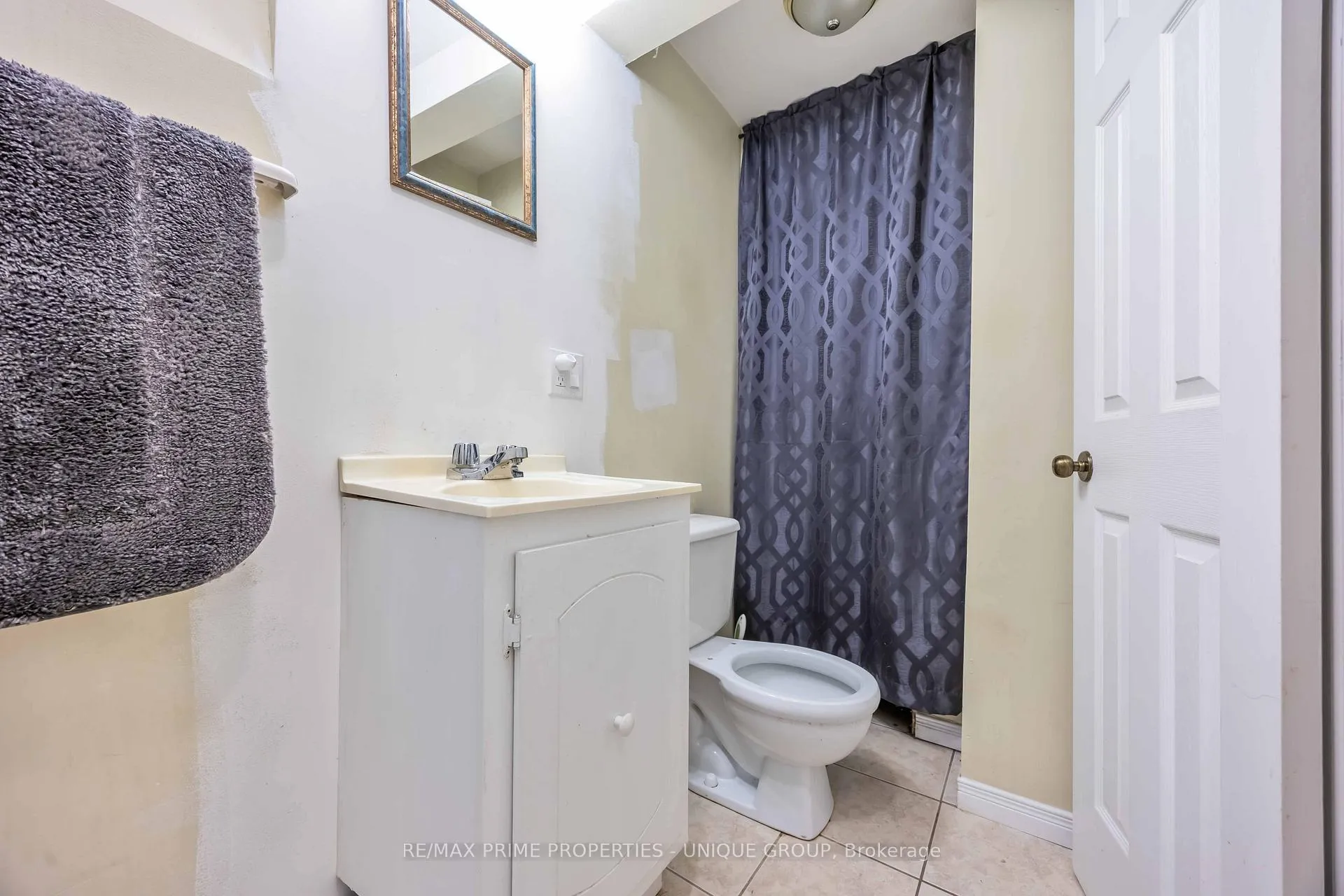 Photo 28 of 124 Fairview Place, Sarnia — HOMEH