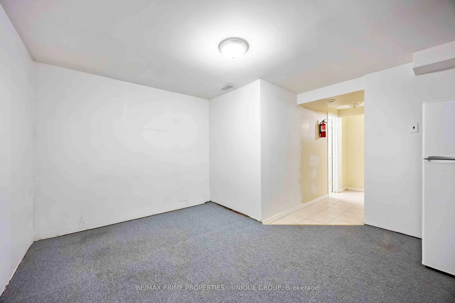 Photo 32 of 124 Fairview Place, Sarnia — HOMEH