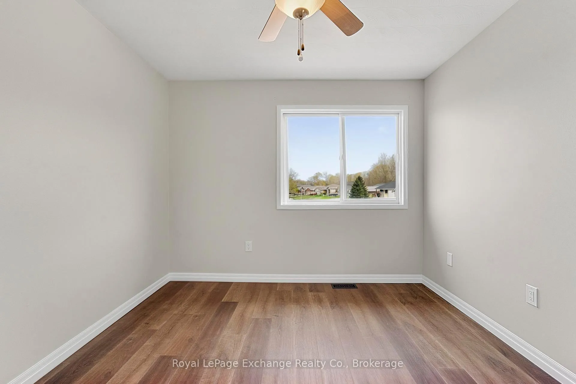 Photo 17 of 672 Stewart Drive, Kincardine — HOMEH