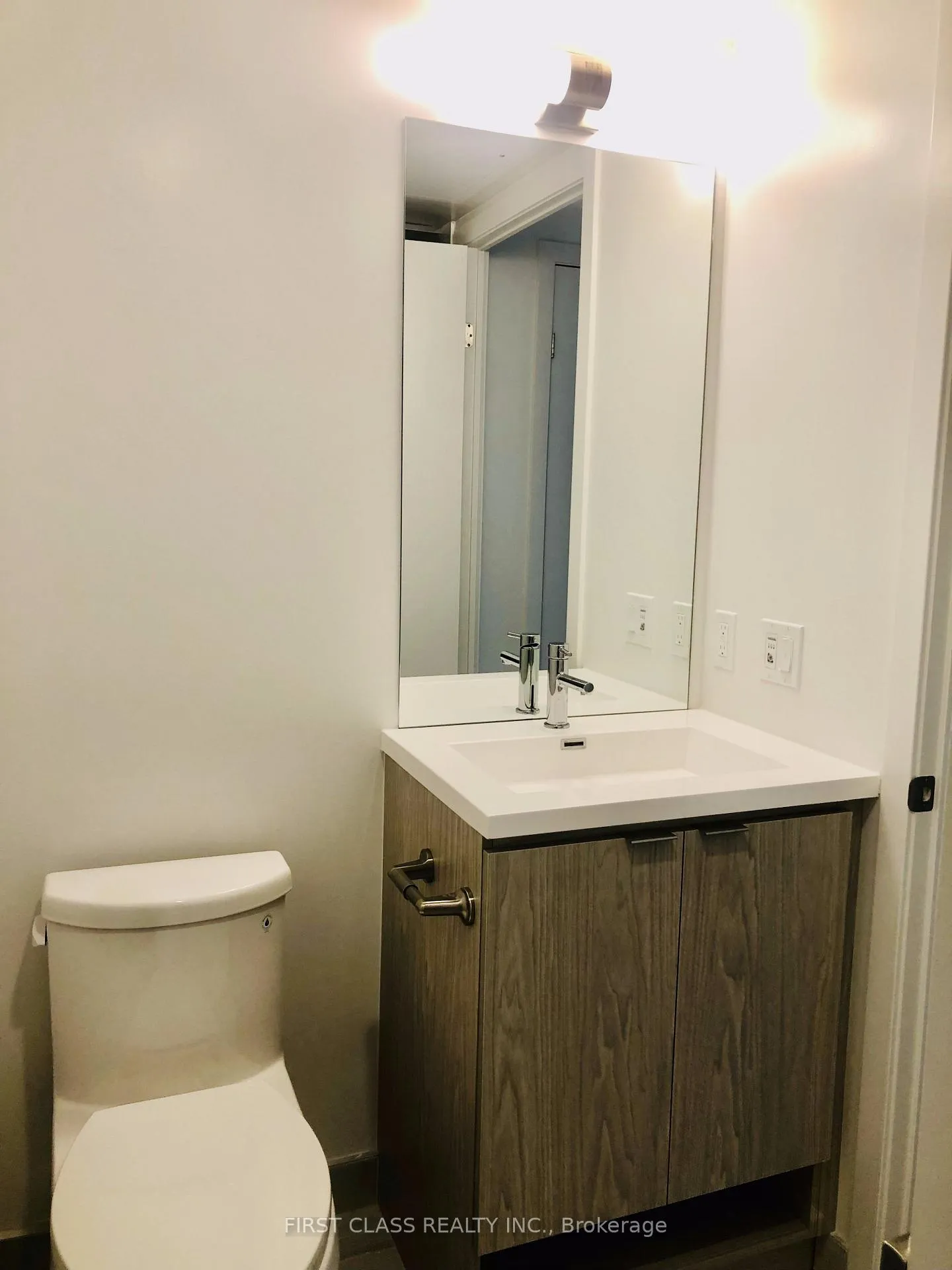 Photo 10 of Unit 2716, 55 cooper Street, Toronto, Waterfront Communities — HOMEH