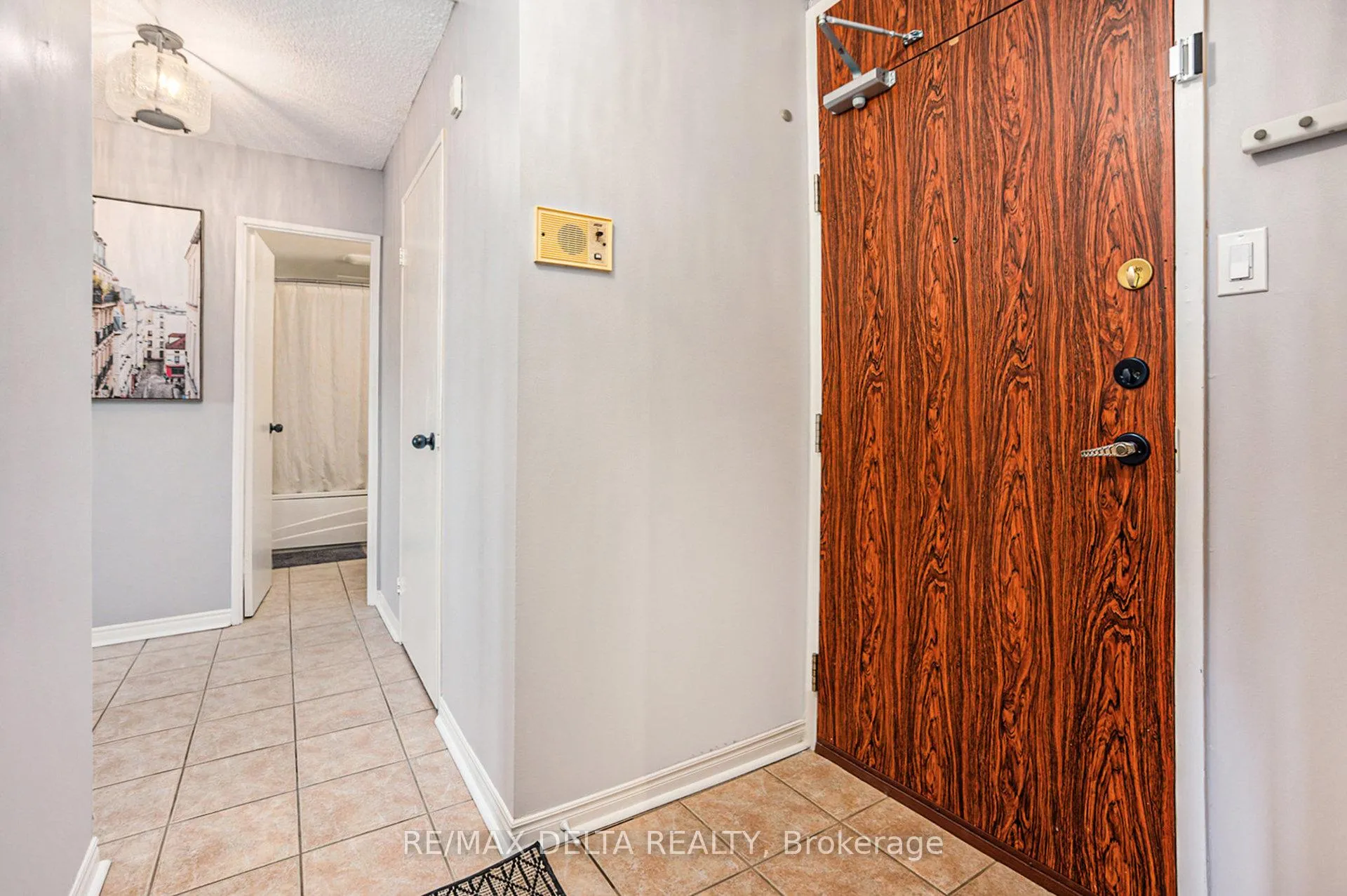 Photo 2 of Unit 513, 2020 Jasmine Crescent, Ottawa, Beacon Hill South — HOMEH