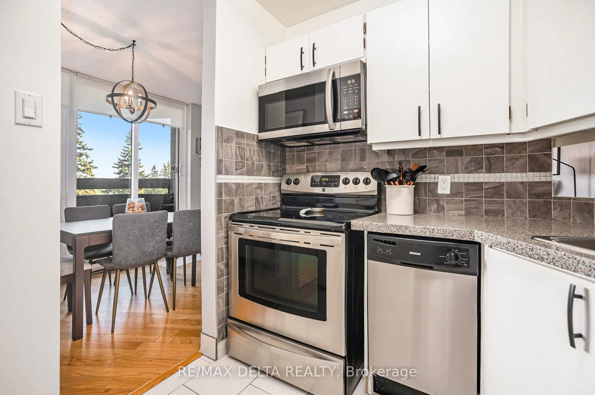 Photo 16 of Unit 513, 2020 Jasmine Crescent, Ottawa, Beacon Hill South — HOMEH