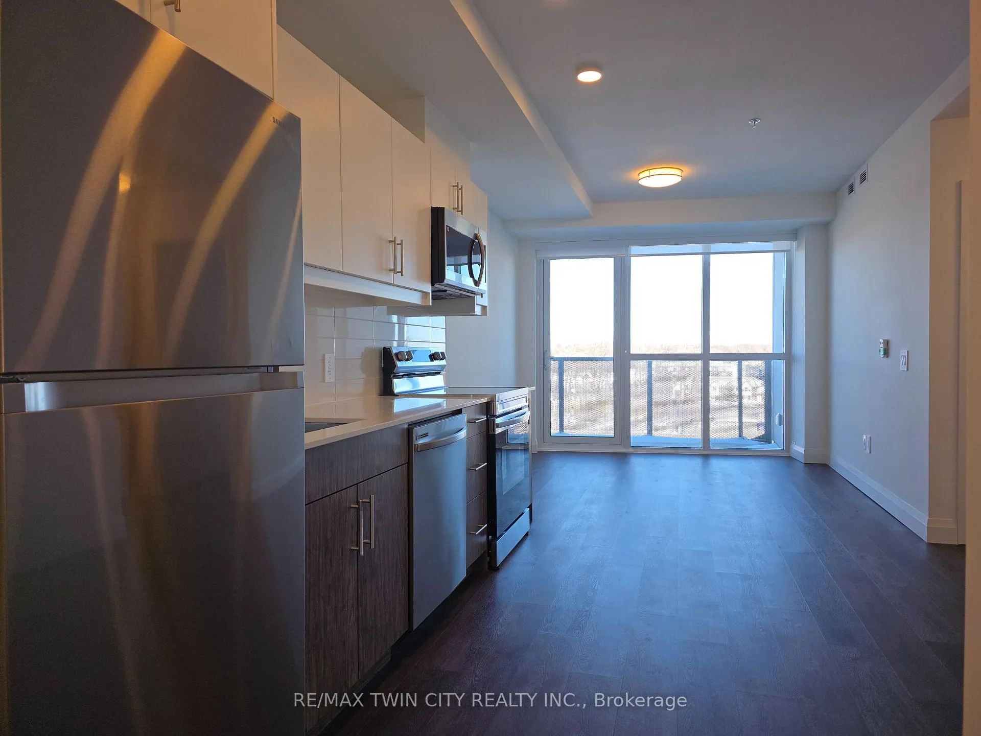 Photo 2 of Unit 610, 1333 Weber Street E, Kitchener — HOMEH