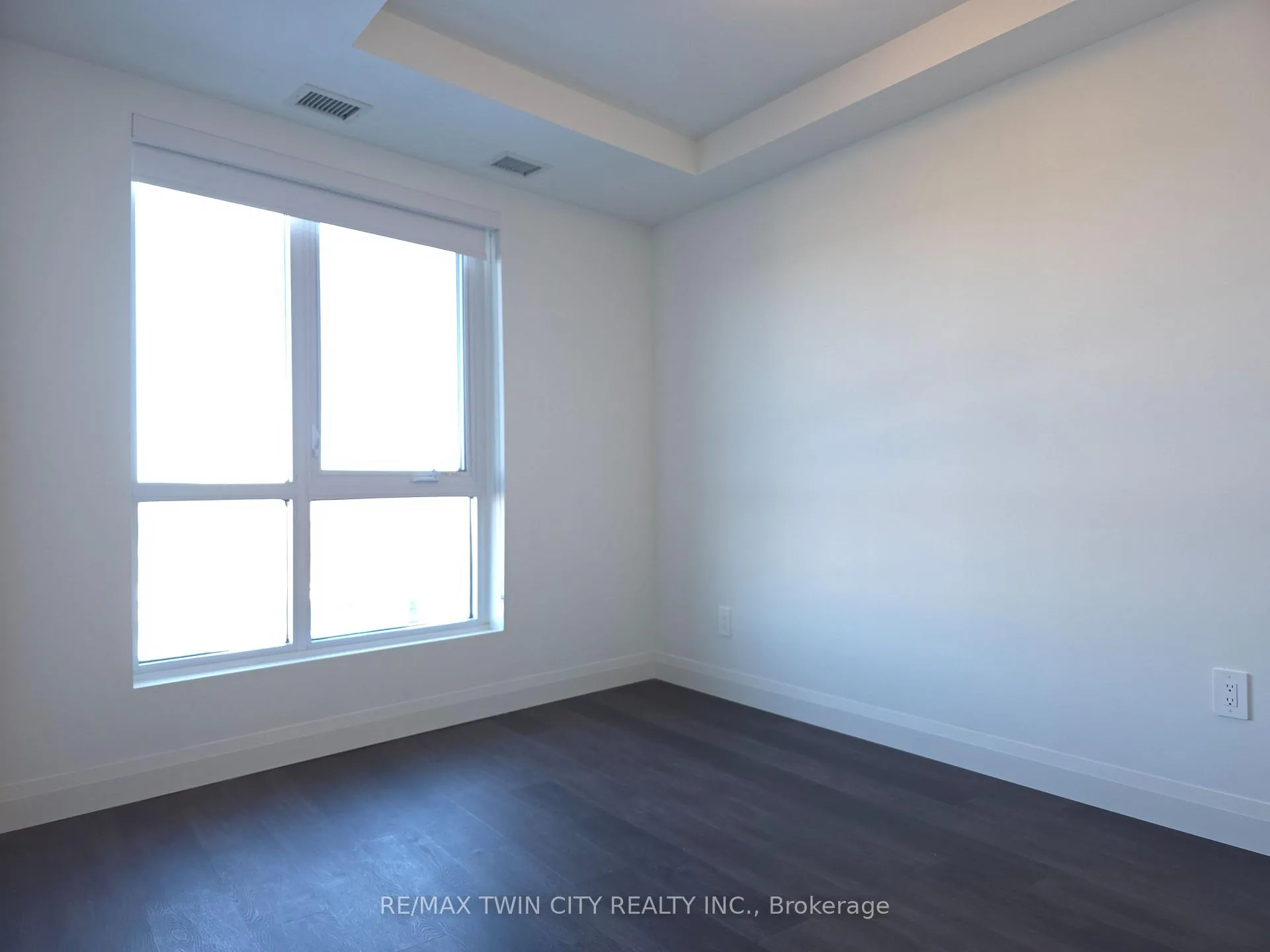 Photo 8 of Unit 610, 1333 Weber Street E, Kitchener — HOMEH