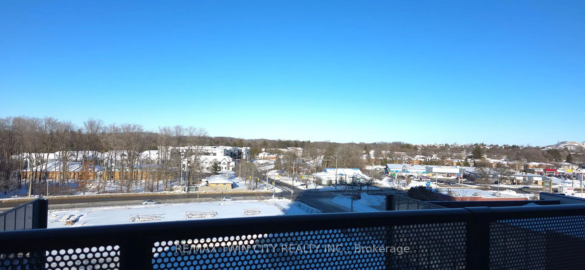 Photo 10 of Unit 610, 1333 Weber Street E, Kitchener — HOMEH