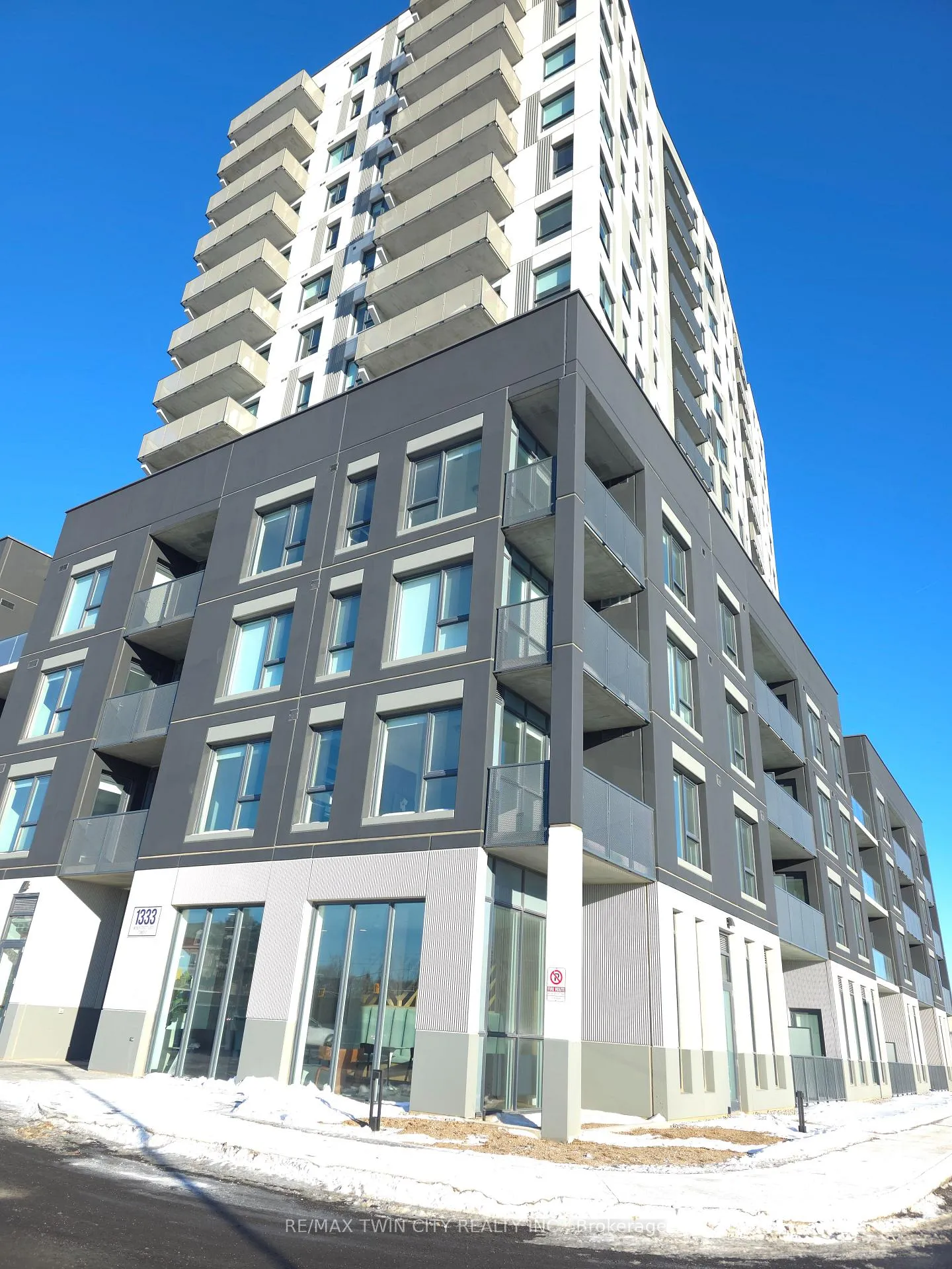 Photo 14 of Unit 610, 1333 Weber Street E, Kitchener — HOMEH
