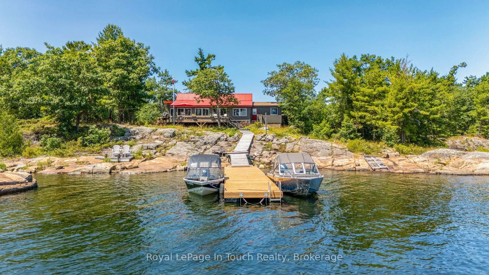 Photo of 34 B320 Sans Souci Island