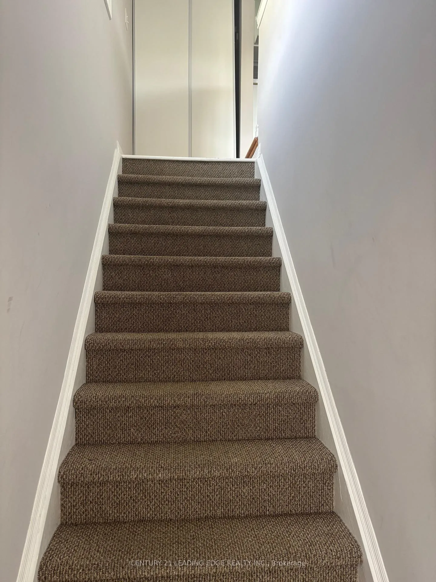 Photo 2 of Unit COACH, 61 Morning Dove Drive, Markham, Cornell — HOMEH