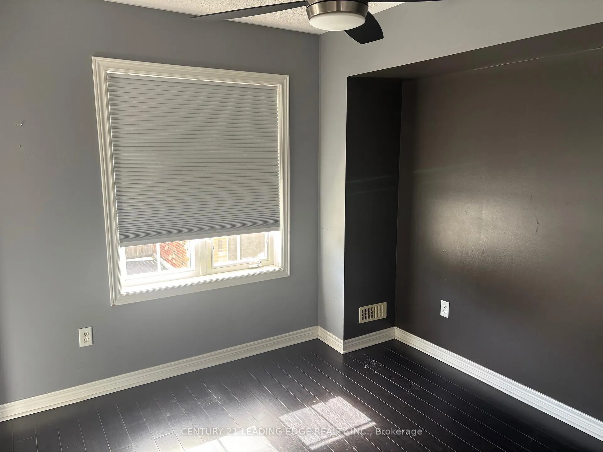 Photo 5 of Unit COACH, 61 Morning Dove Drive, Markham, Cornell — HOMEH