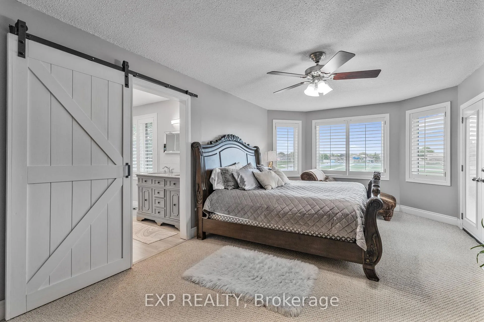 Photo 20 of 10 Vega Crescent, Hamilton, Stoney Creek — HOMEH