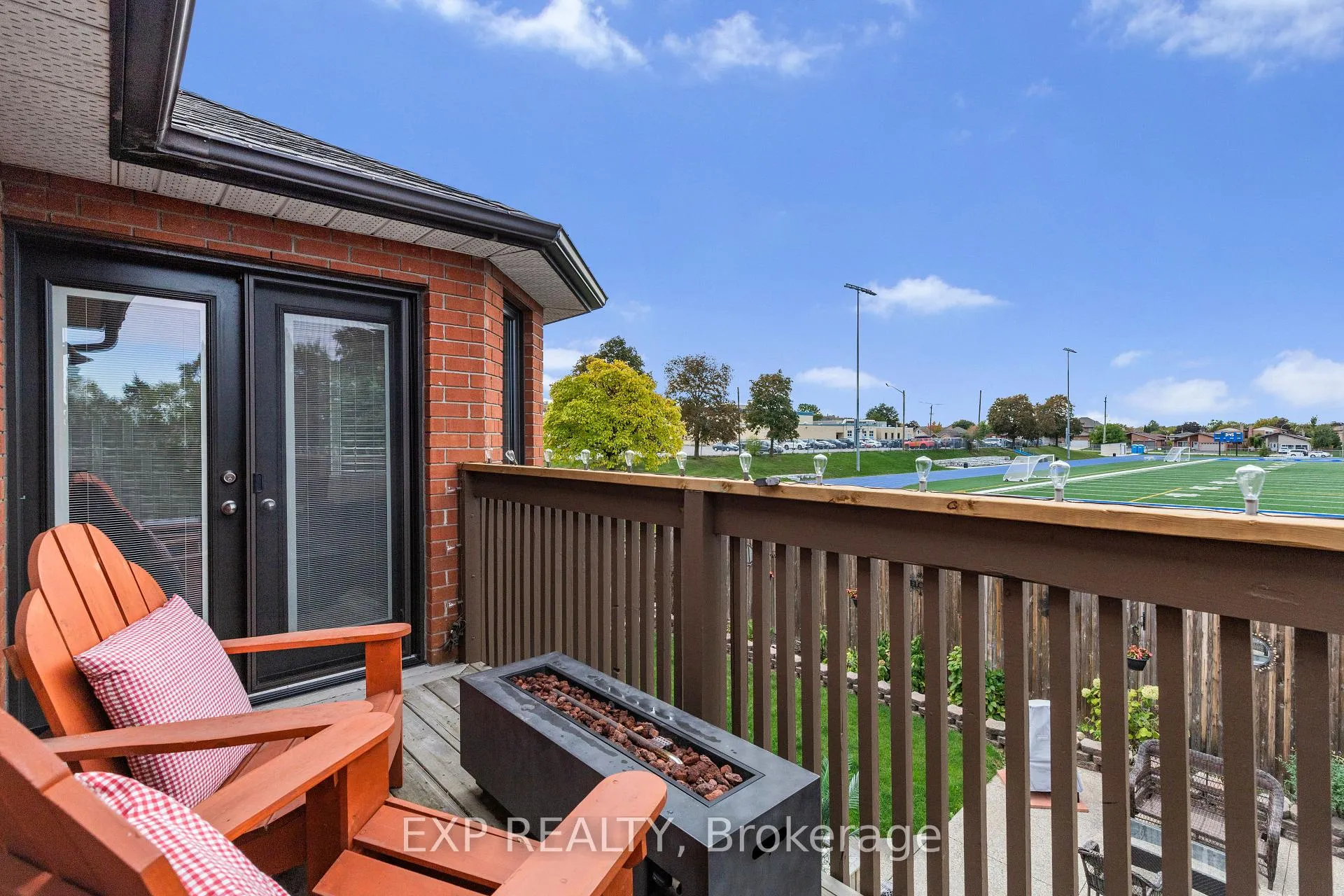 Photo 21 of 10 Vega Crescent, Hamilton, Stoney Creek — HOMEH