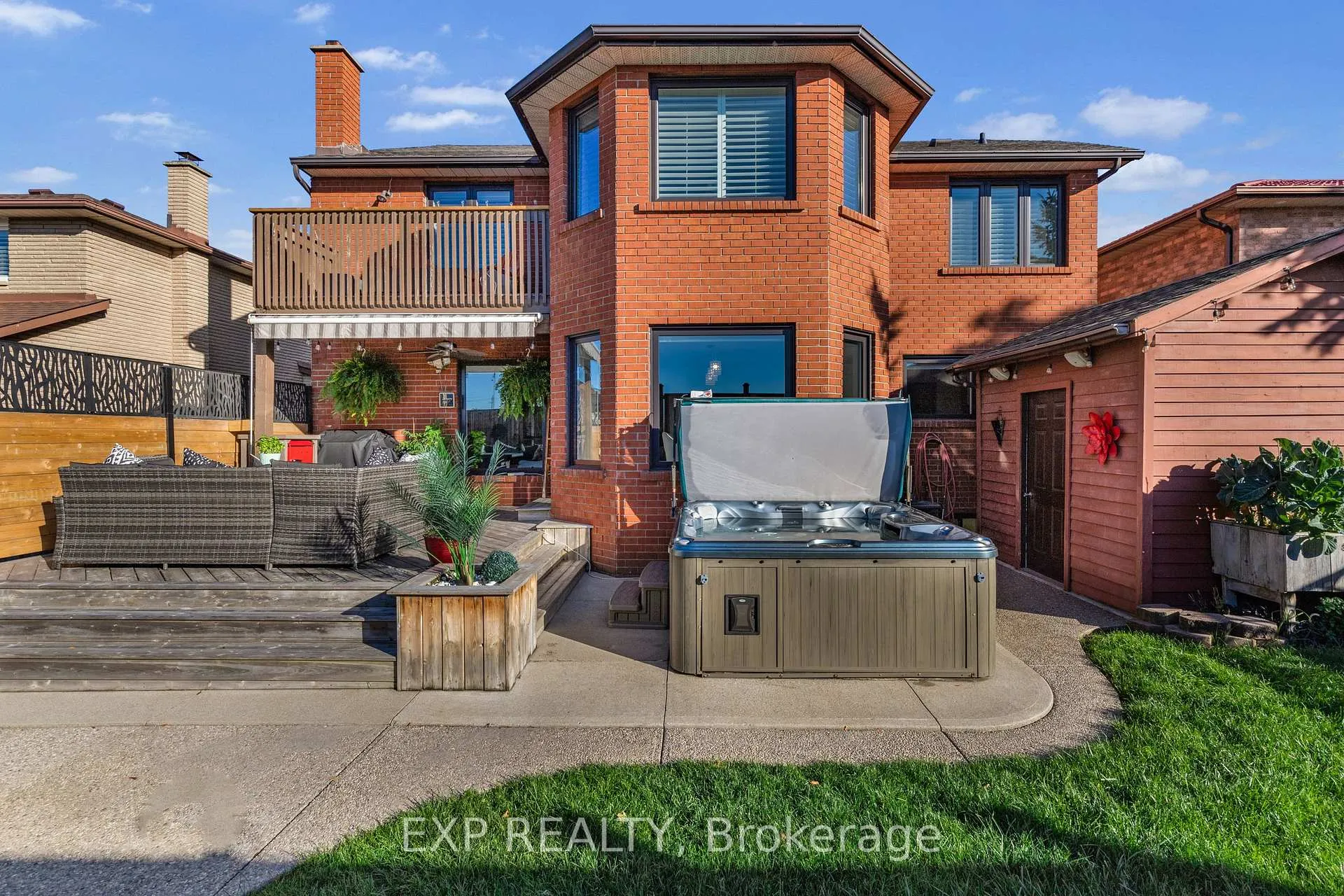 Photo 38 of 10 Vega Crescent, Hamilton, Stoney Creek — HOMEH
