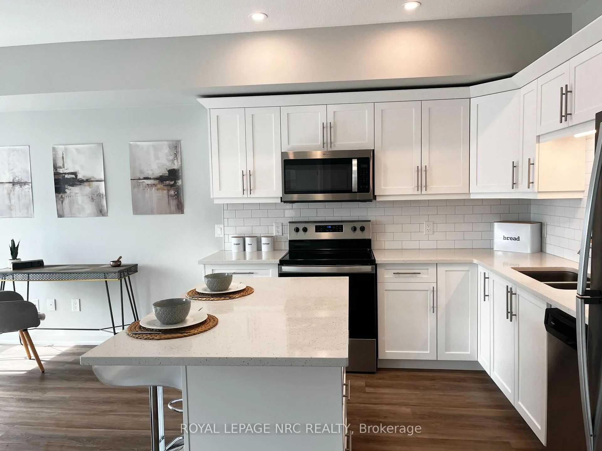 Photo 9 of Unit 300, 120 Summersides Boulevard, Pelham, Fonthill — HOMEH