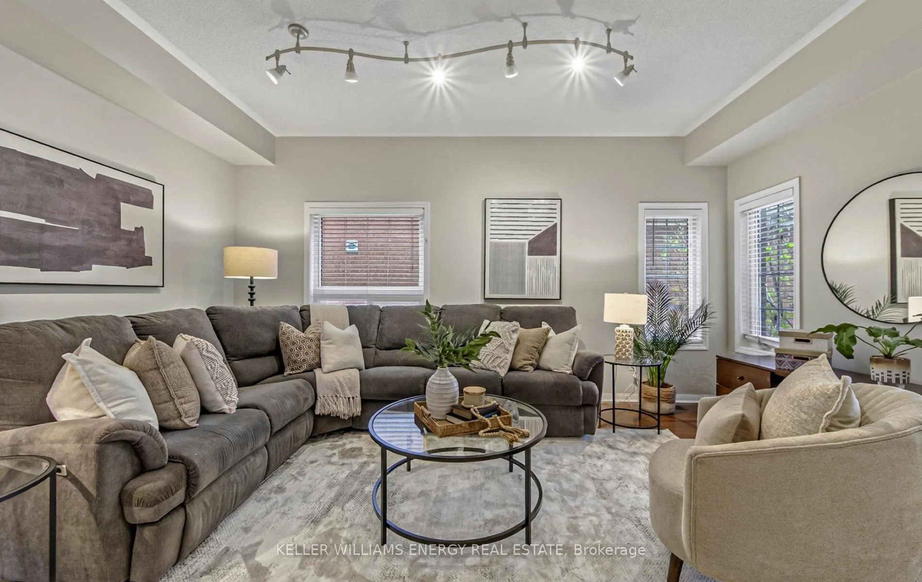 Photo 16 of 901 Ormond Drive, Oshawa, Samac — HOMEH