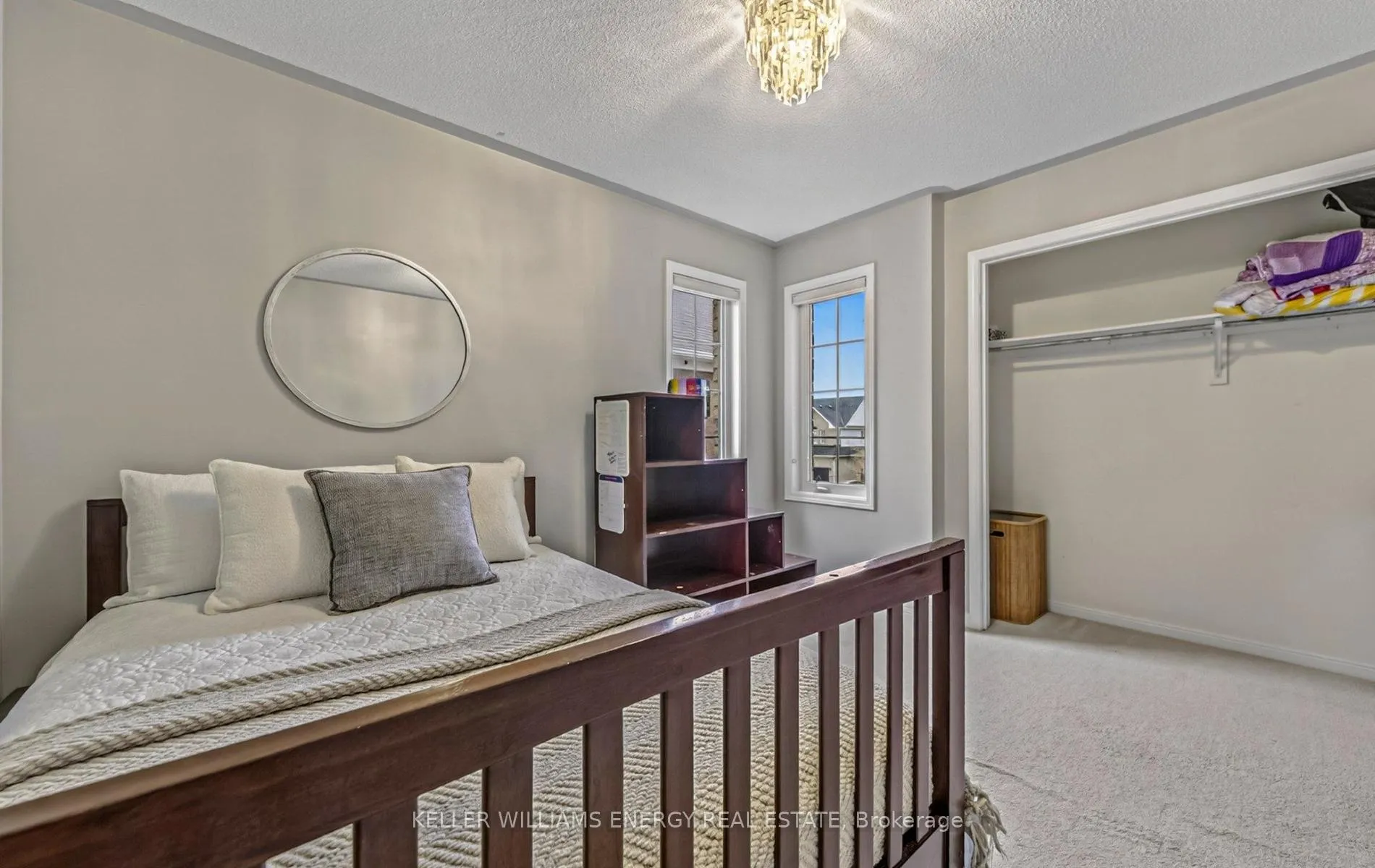 Photo 35 of 901 Ormond Drive, Oshawa, Samac — HOMEH