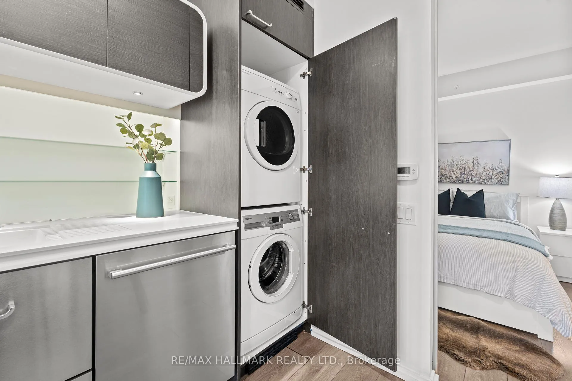 Photo 13 of Unit 3008, 45 Charles Street E, Toronto, Church-Yonge Corridor — HOMEH