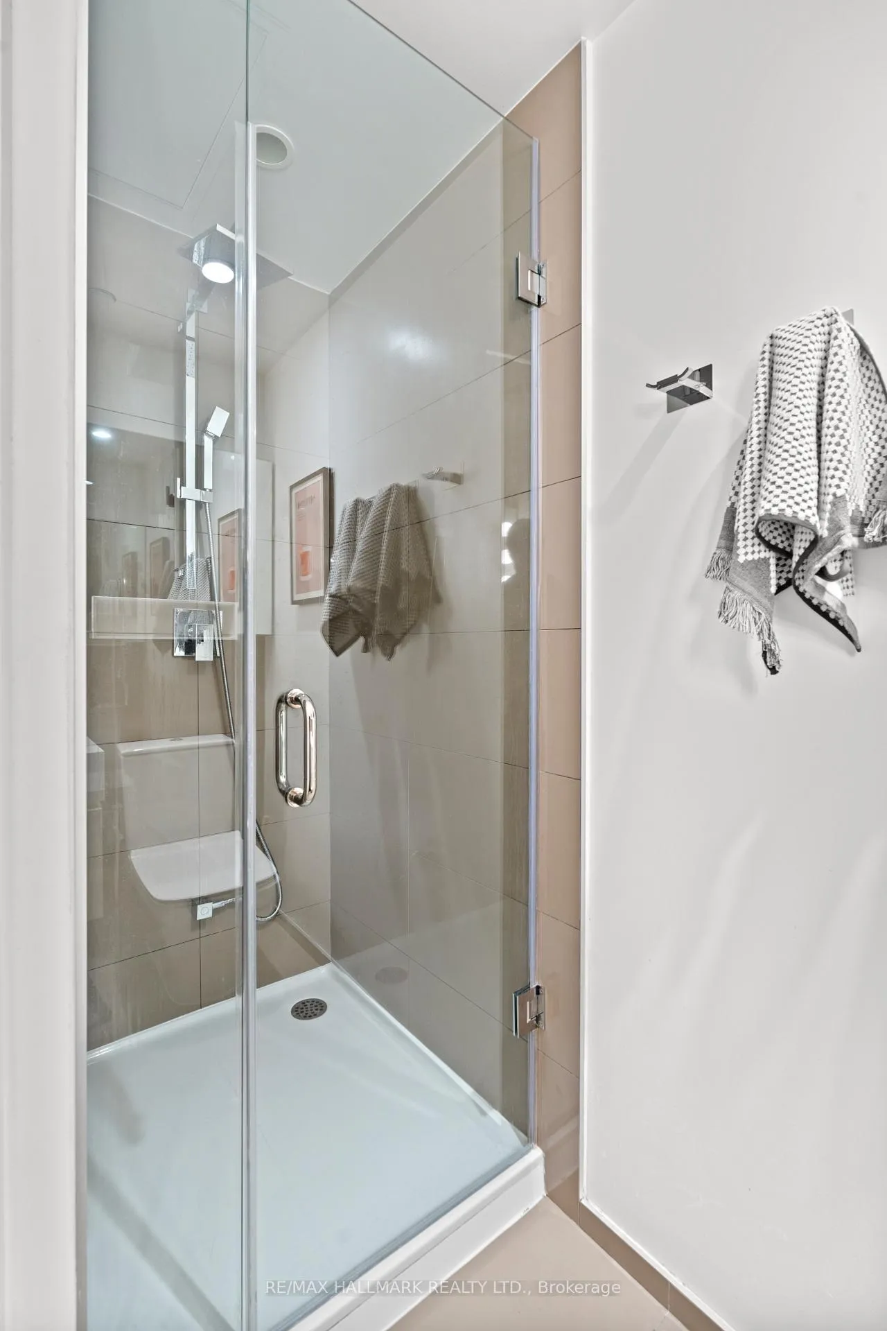 Photo 18 of Unit 3008, 45 Charles Street E, Toronto, Church-Yonge Corridor — HOMEH