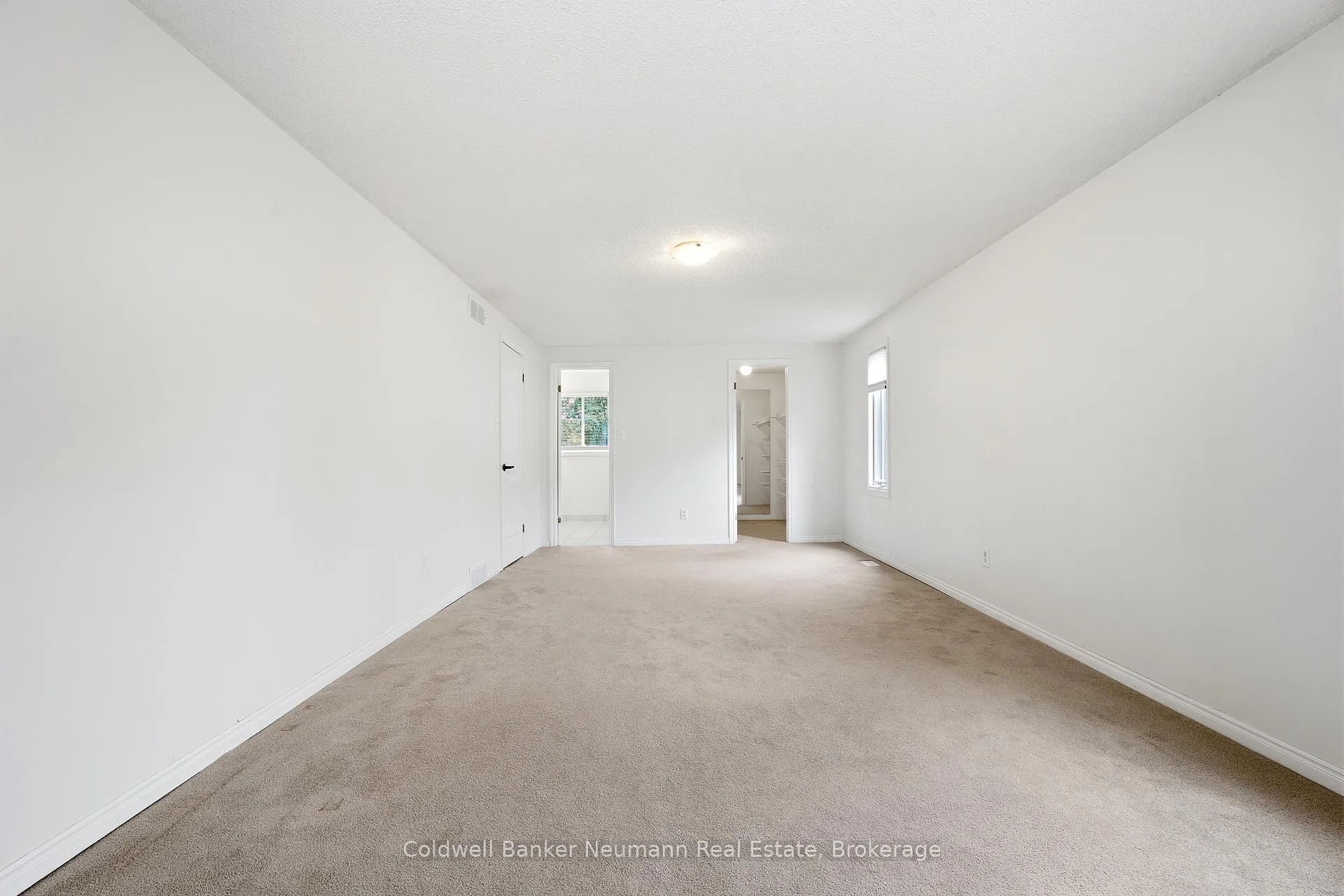 Photo 14 of 42 Hands Drive, Guelph, Kortright East — HOMEH