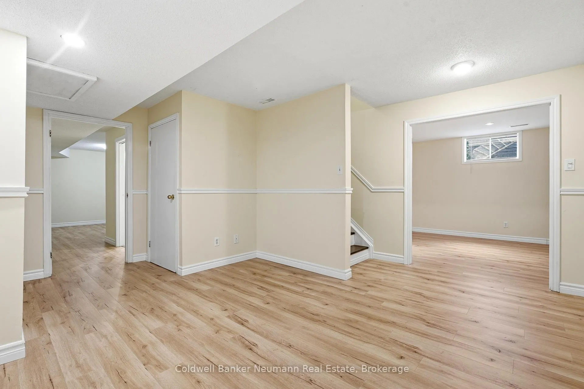 Photo 26 of 42 Hands Drive, Guelph, Kortright East — HOMEH