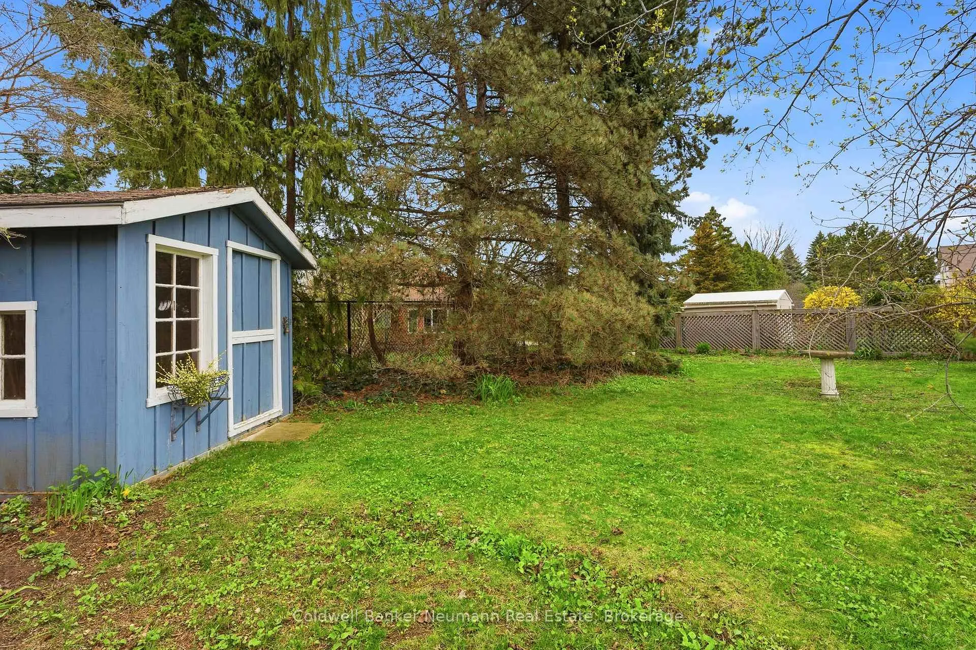 Photo 33 of 42 Hands Drive, Guelph, Kortright East — HOMEH