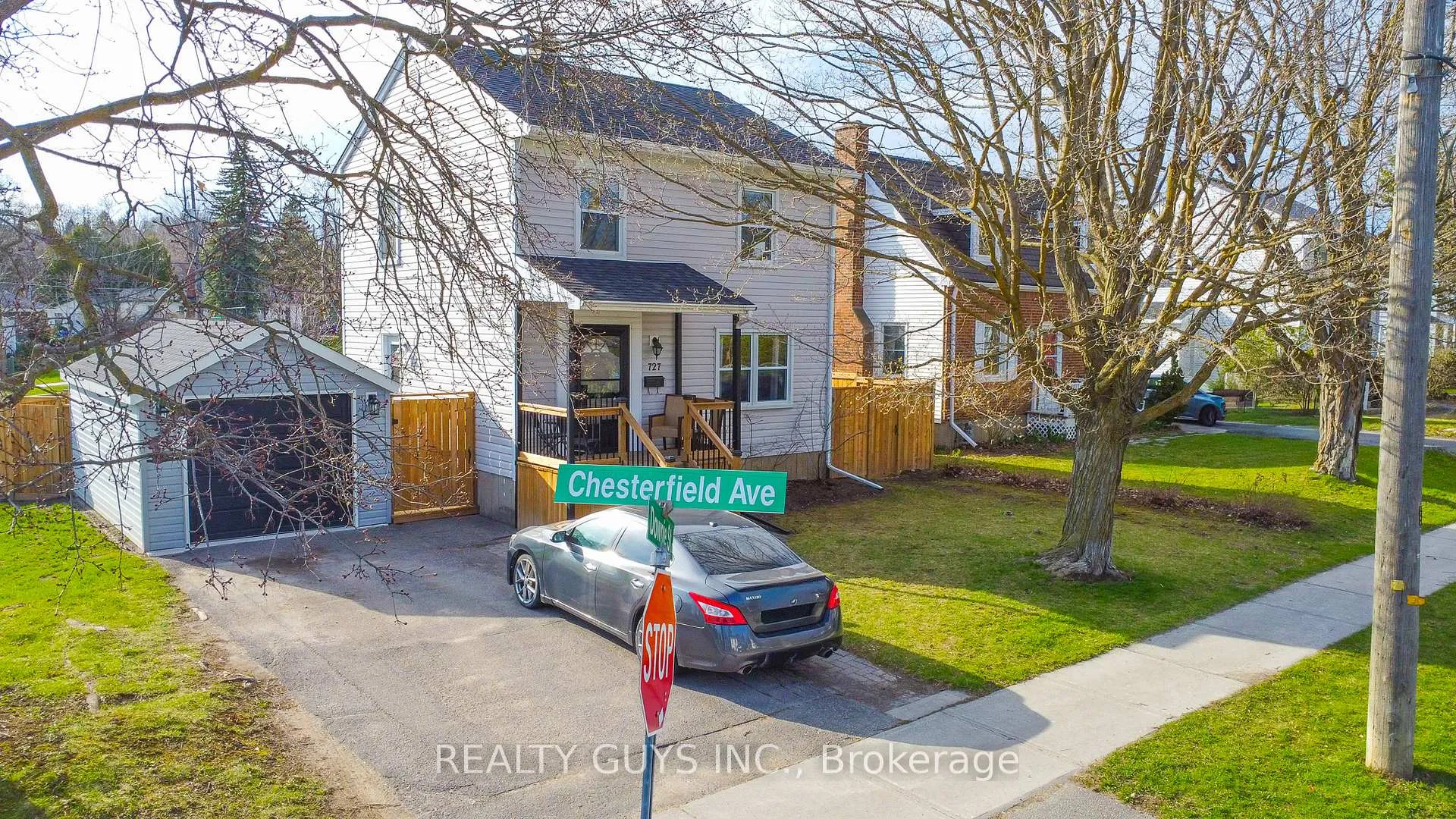 Front of 727 Chesterfield Avenue