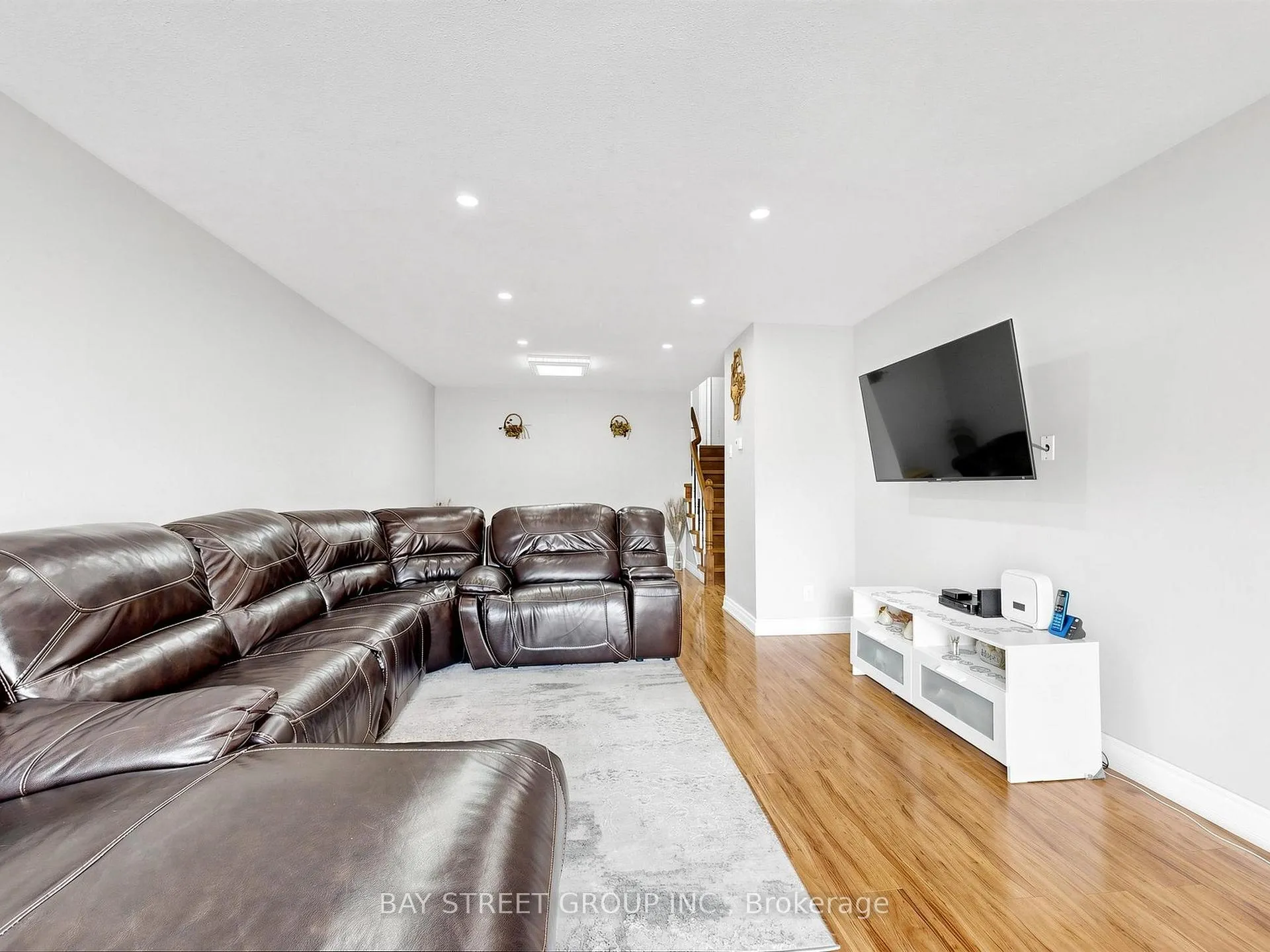 Photo 4 of 42 Robbinstone Drive, Scarborough, Malvern — HOMEH