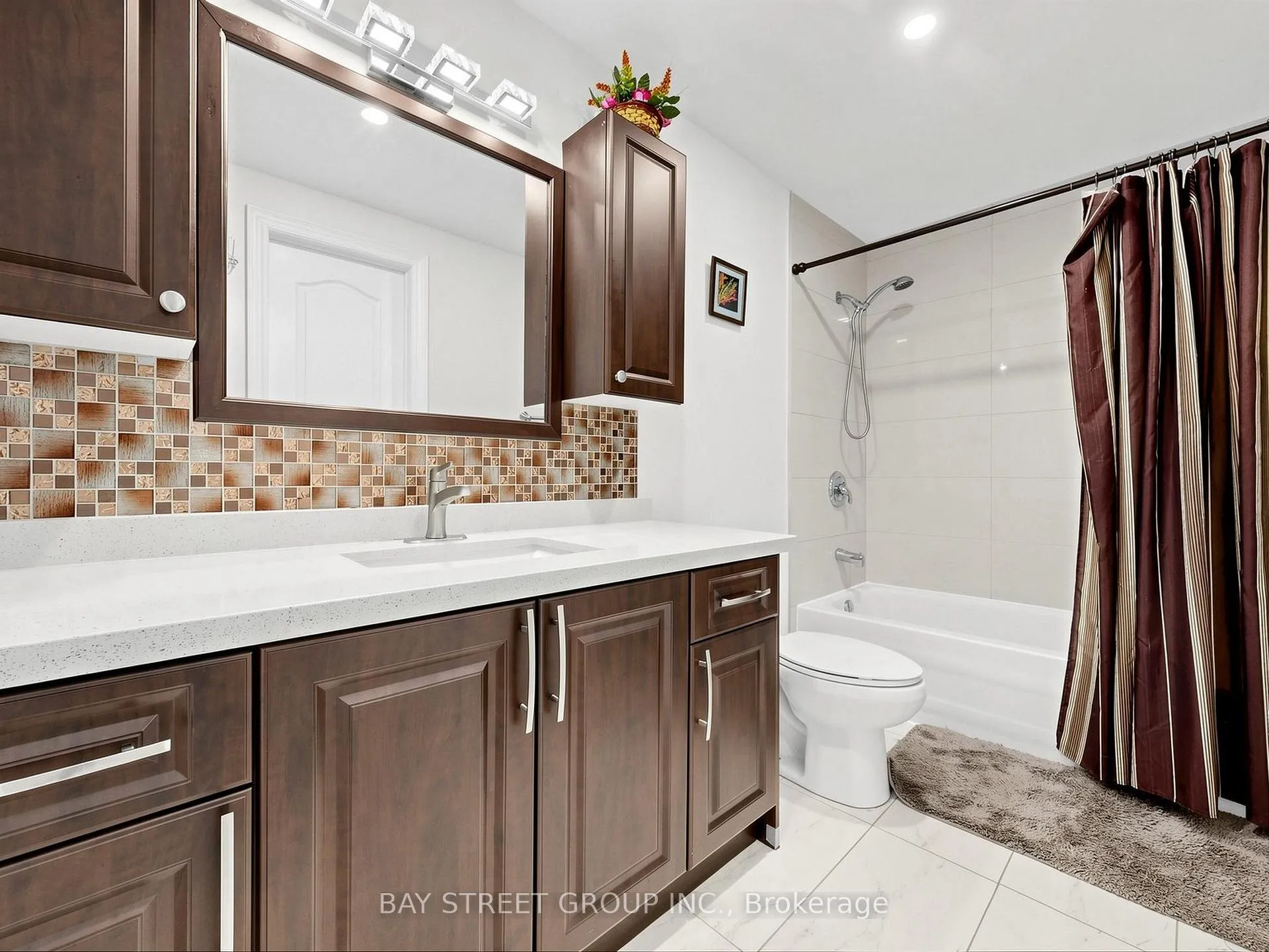 Photo 21 of 42 Robbinstone Drive, Scarborough, Malvern — HOMEH