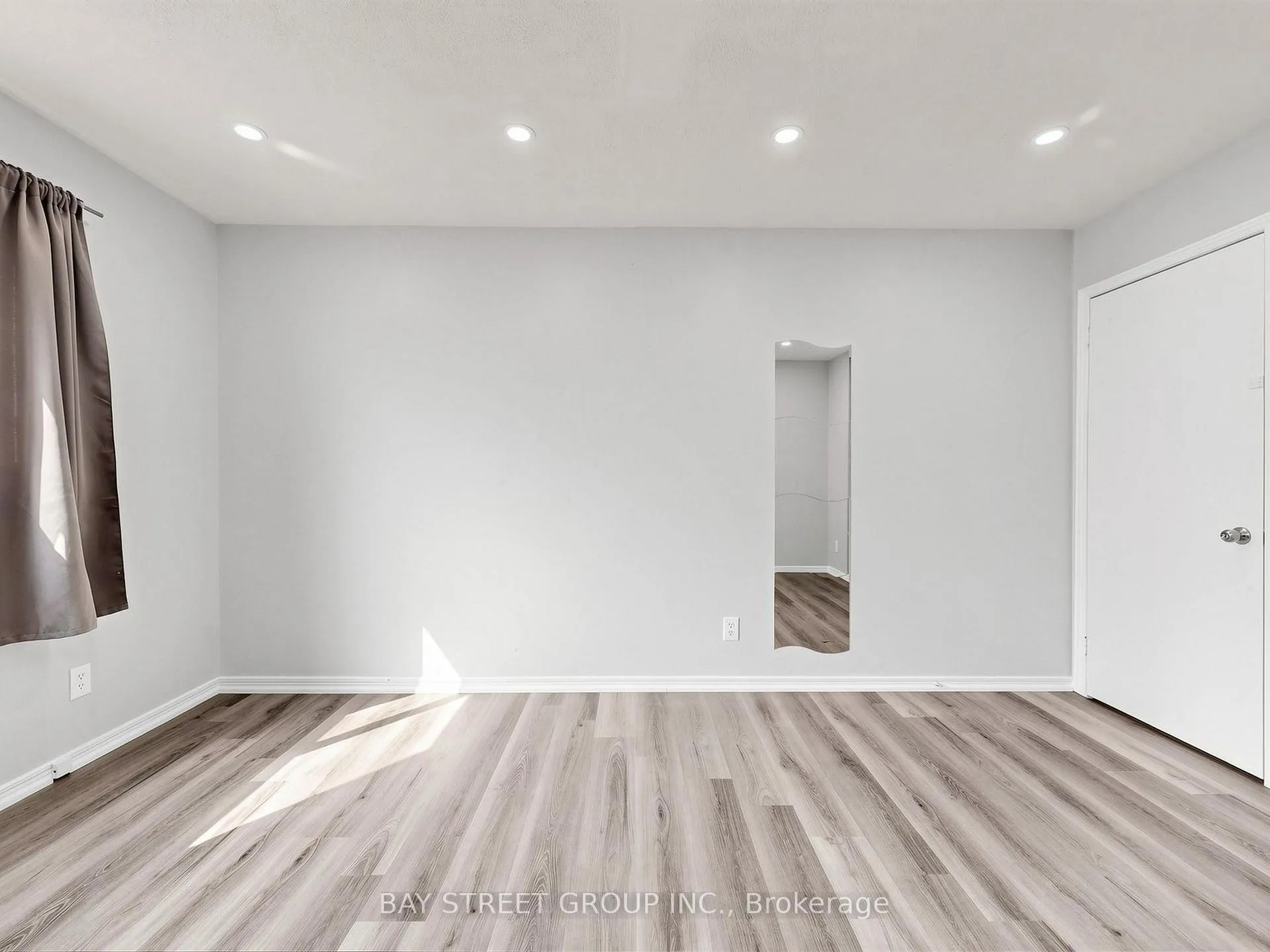 Photo 32 of 42 Robbinstone Drive, Scarborough, Malvern — HOMEH