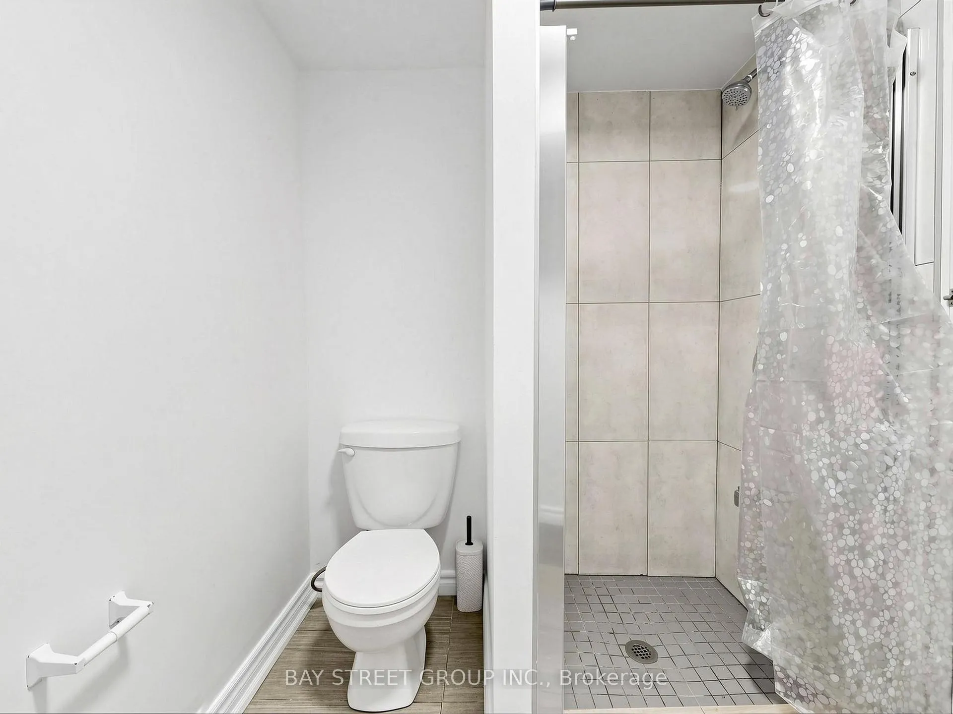 Photo 45 of 42 Robbinstone Drive, Scarborough, Malvern — HOMEH