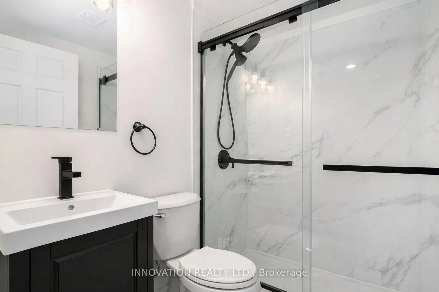 Photo 8 of Unit B, 21 Parkside Crescent, Ottawa, Meadowlands/Crestview — HOMEH