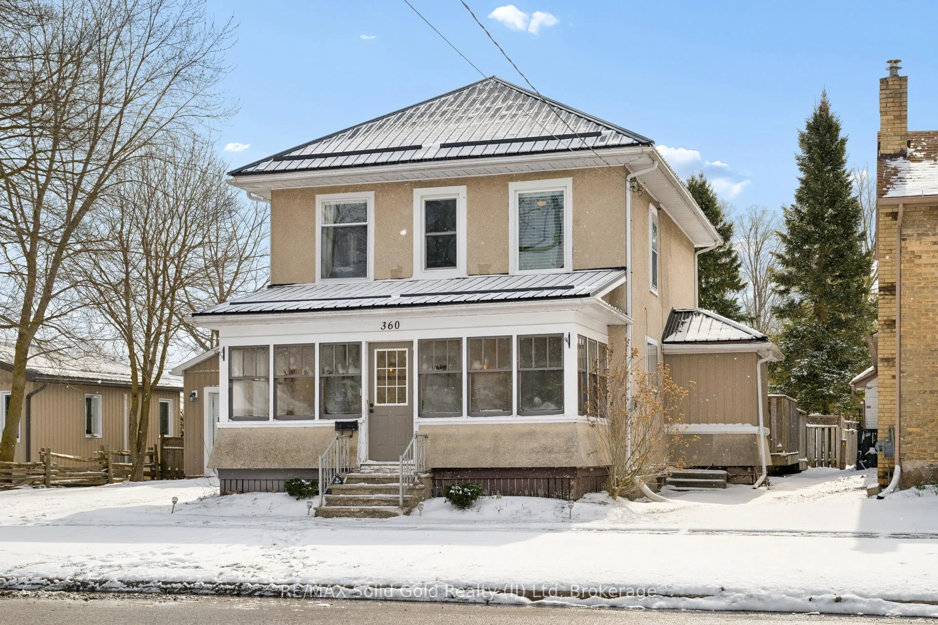 Photo 4 of 360 Queen Street S, Minto — HOMEH