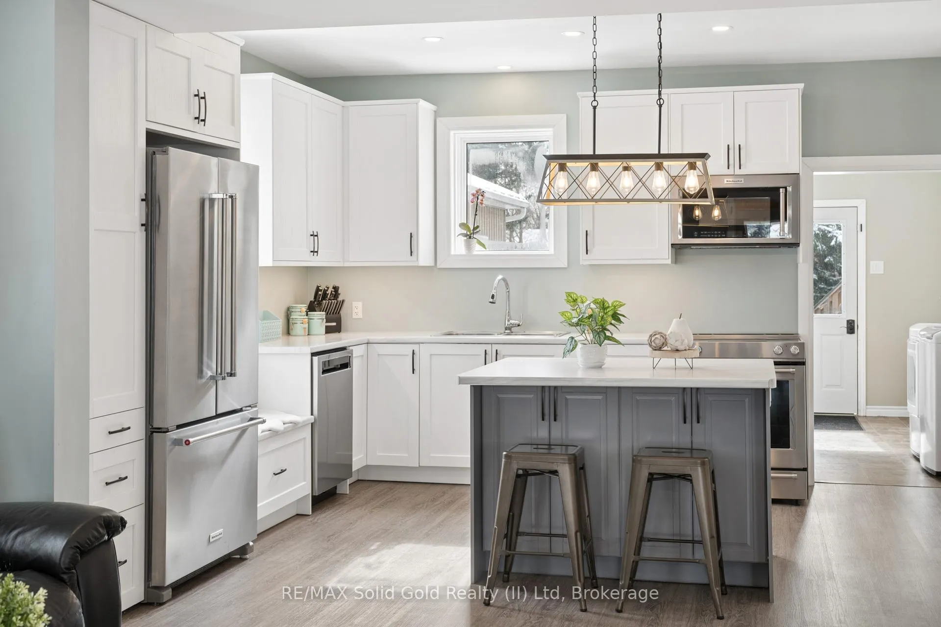 Photo 17 of 360 Queen Street S, Minto — HOMEH
