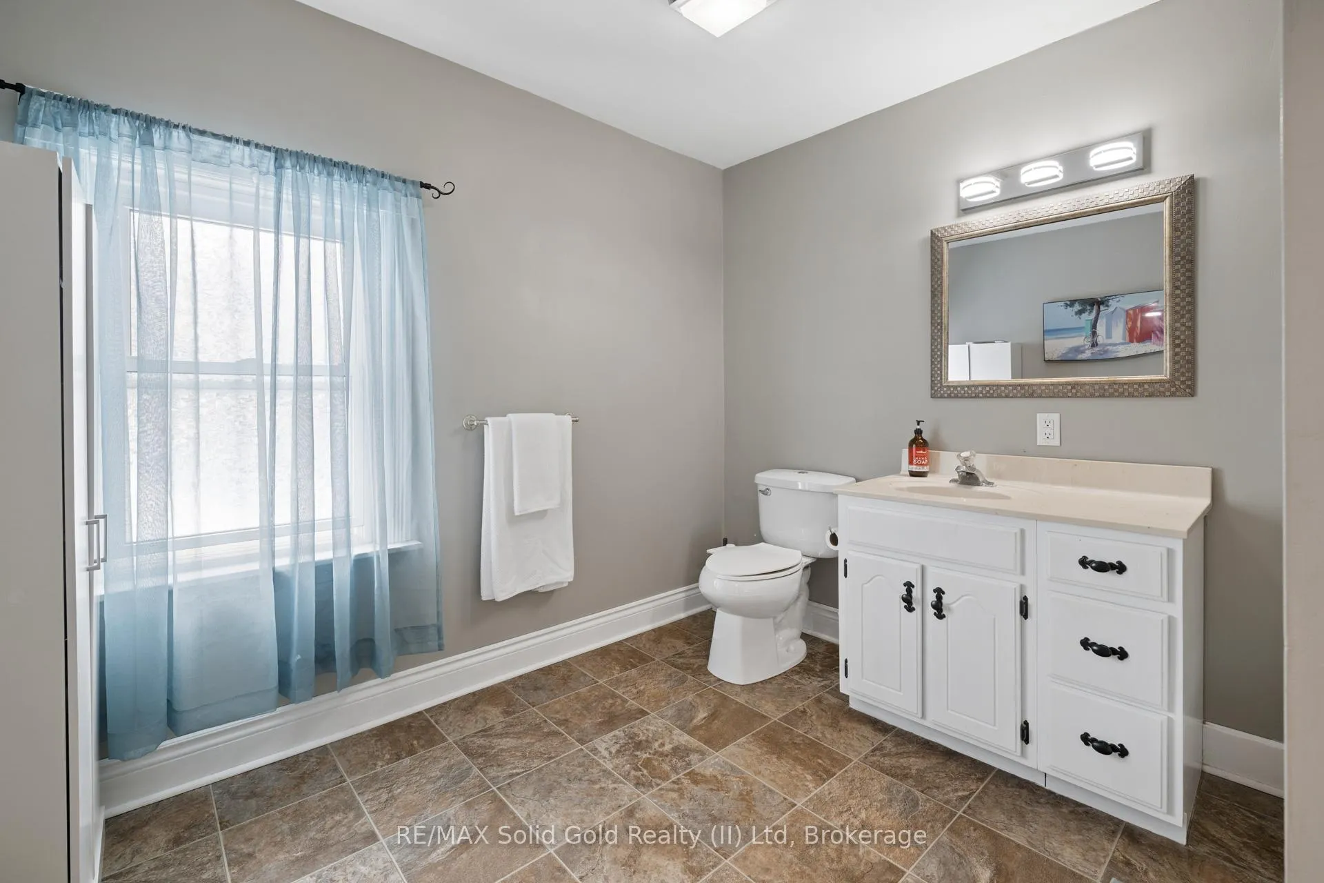 Photo 30 of 360 Queen Street S, Minto — HOMEH