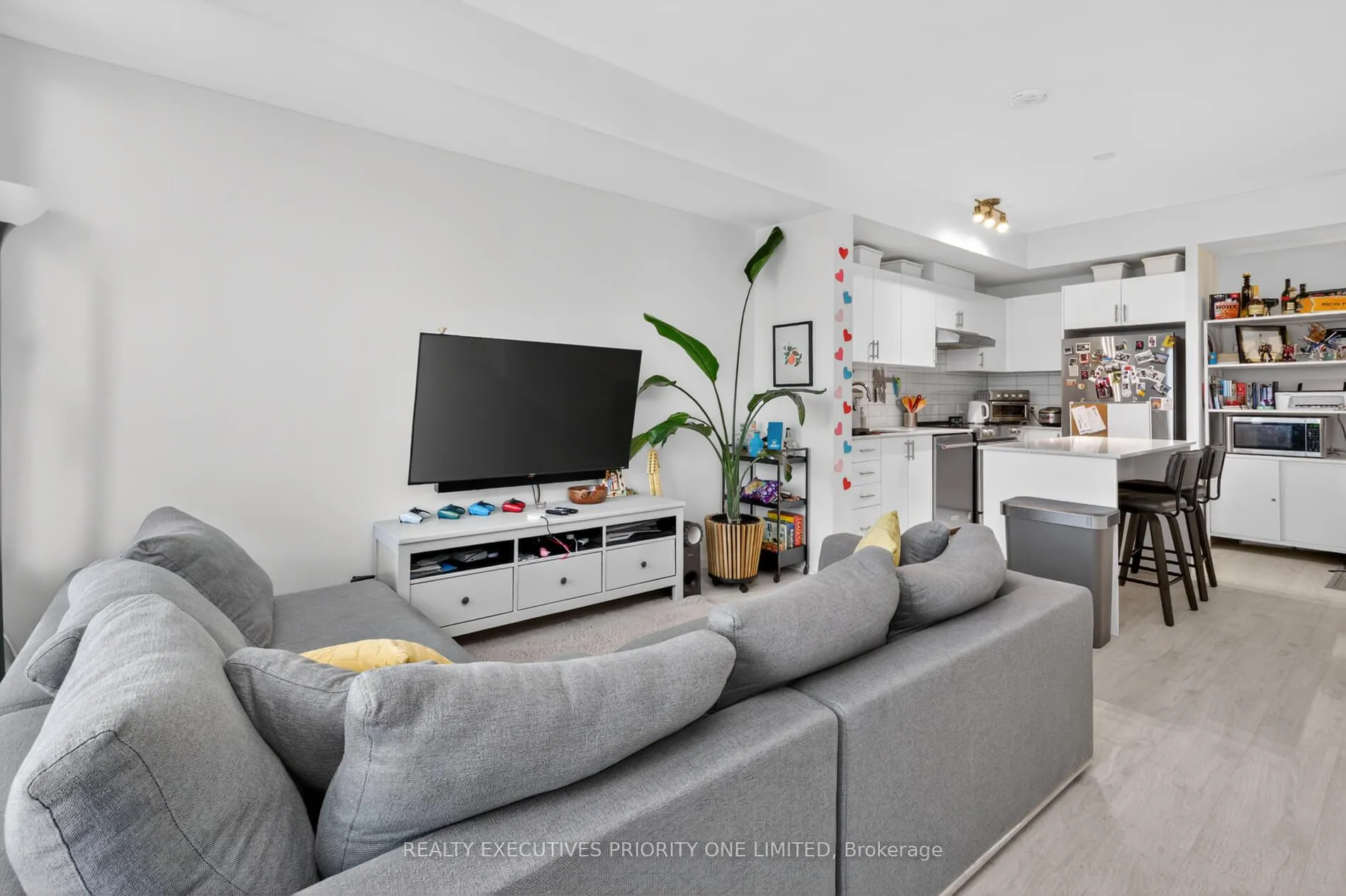 Photo 13 of Unit 519, 9000 Jane Street, Vaughan, Vellore Village — HOMEH