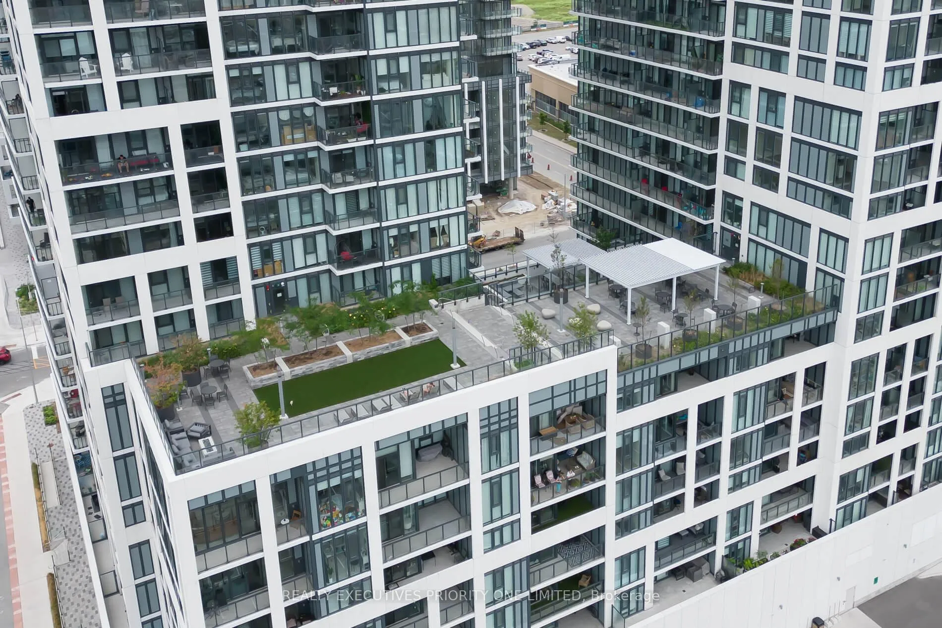 Photo 33 of Unit 519, 9000 Jane Street, Vaughan, Vellore Village — HOMEH