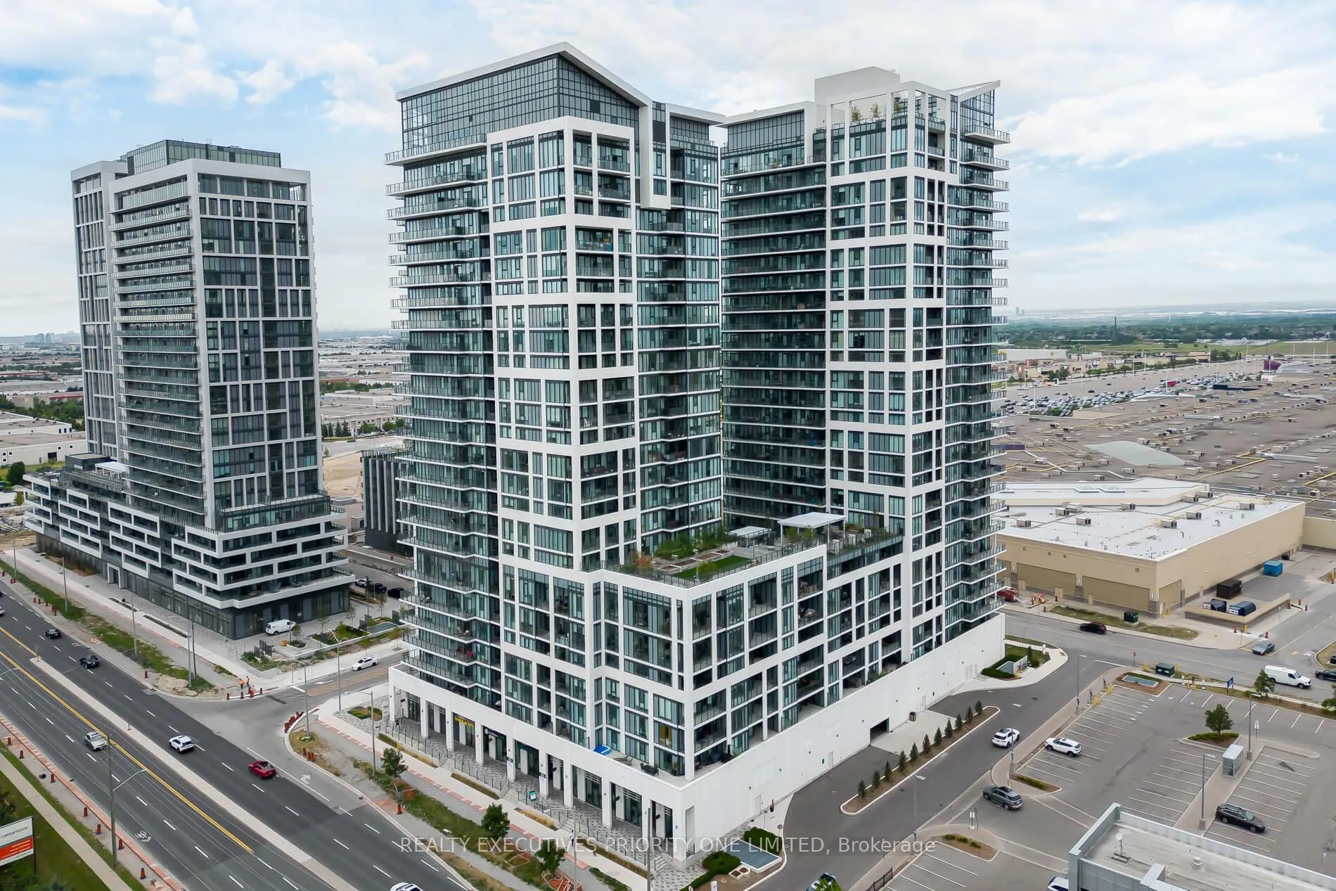 Photo 34 of Unit 519, 9000 Jane Street, Vaughan, Vellore Village — HOMEH