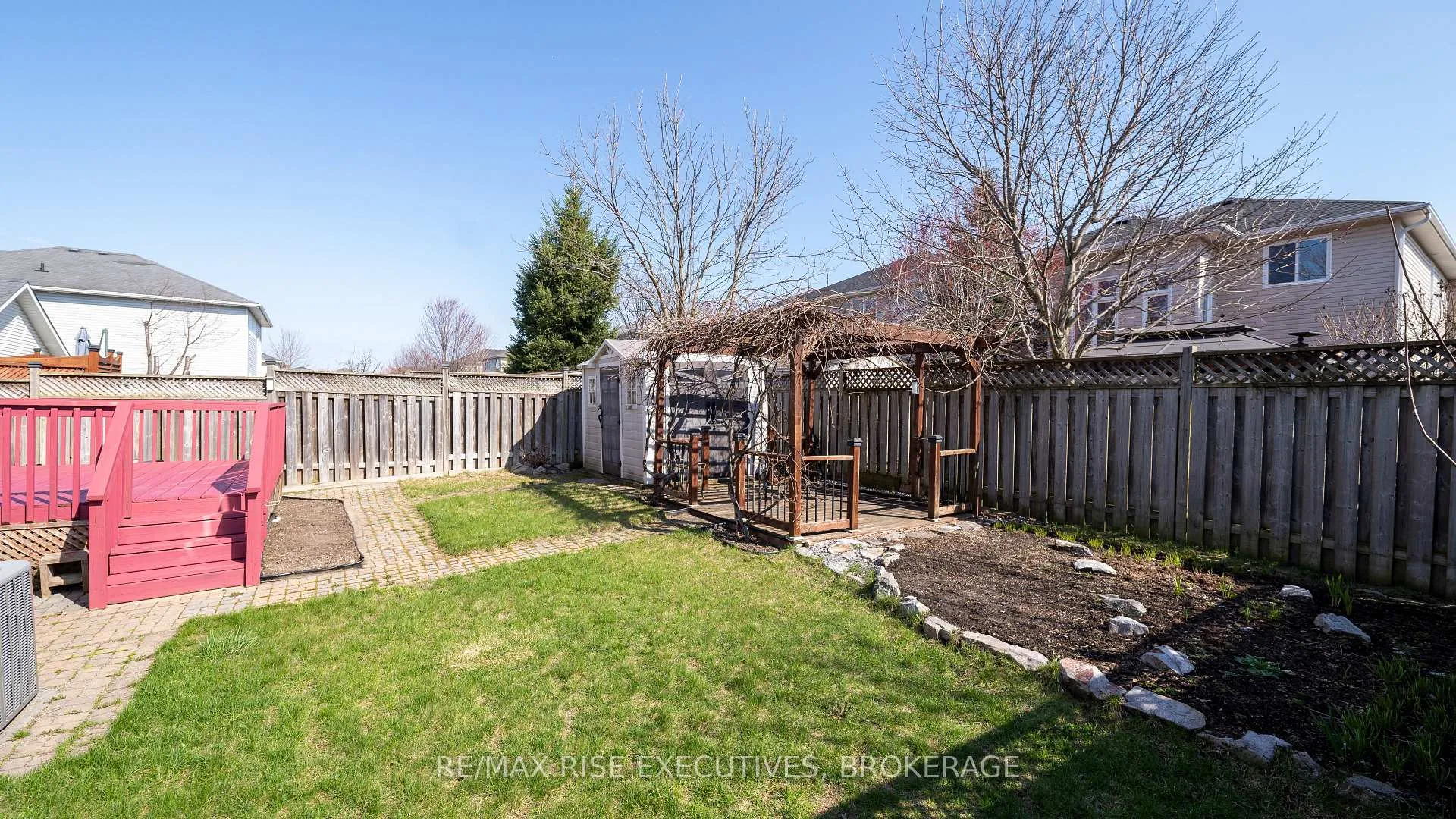 Photo 27 of 1405 Crossfield Avenue, Kingston, City Northwest — HOMEH