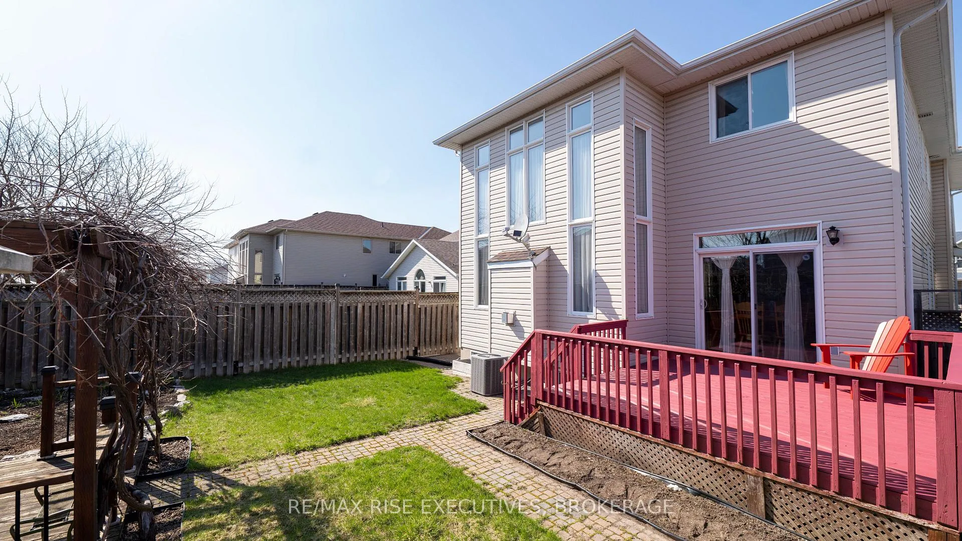 Photo 29 of 1405 Crossfield Avenue, Kingston, City Northwest — HOMEH