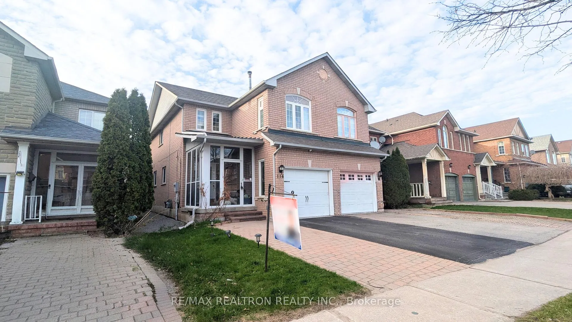 Photo 1 of 114 Trail Ridge Lane, Markham, Berczy — HOMEH