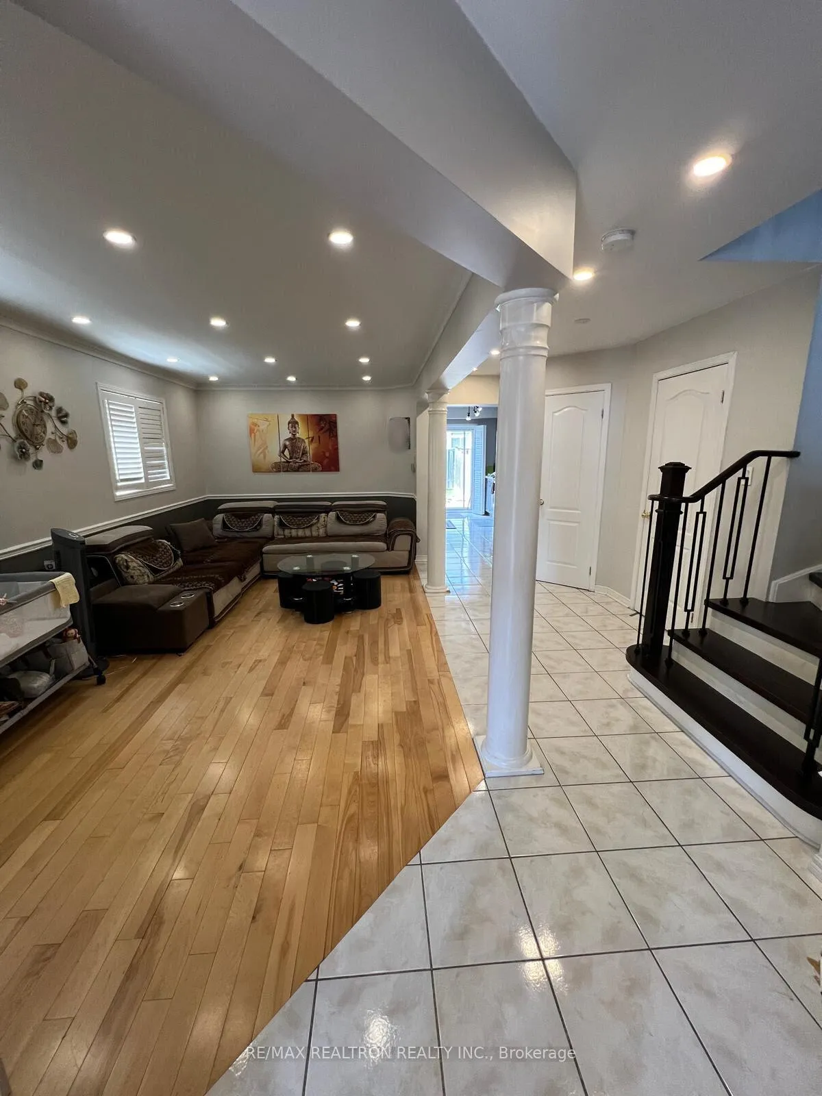 Photo 4 of 114 Trail Ridge Lane, Markham, Berczy — HOMEH