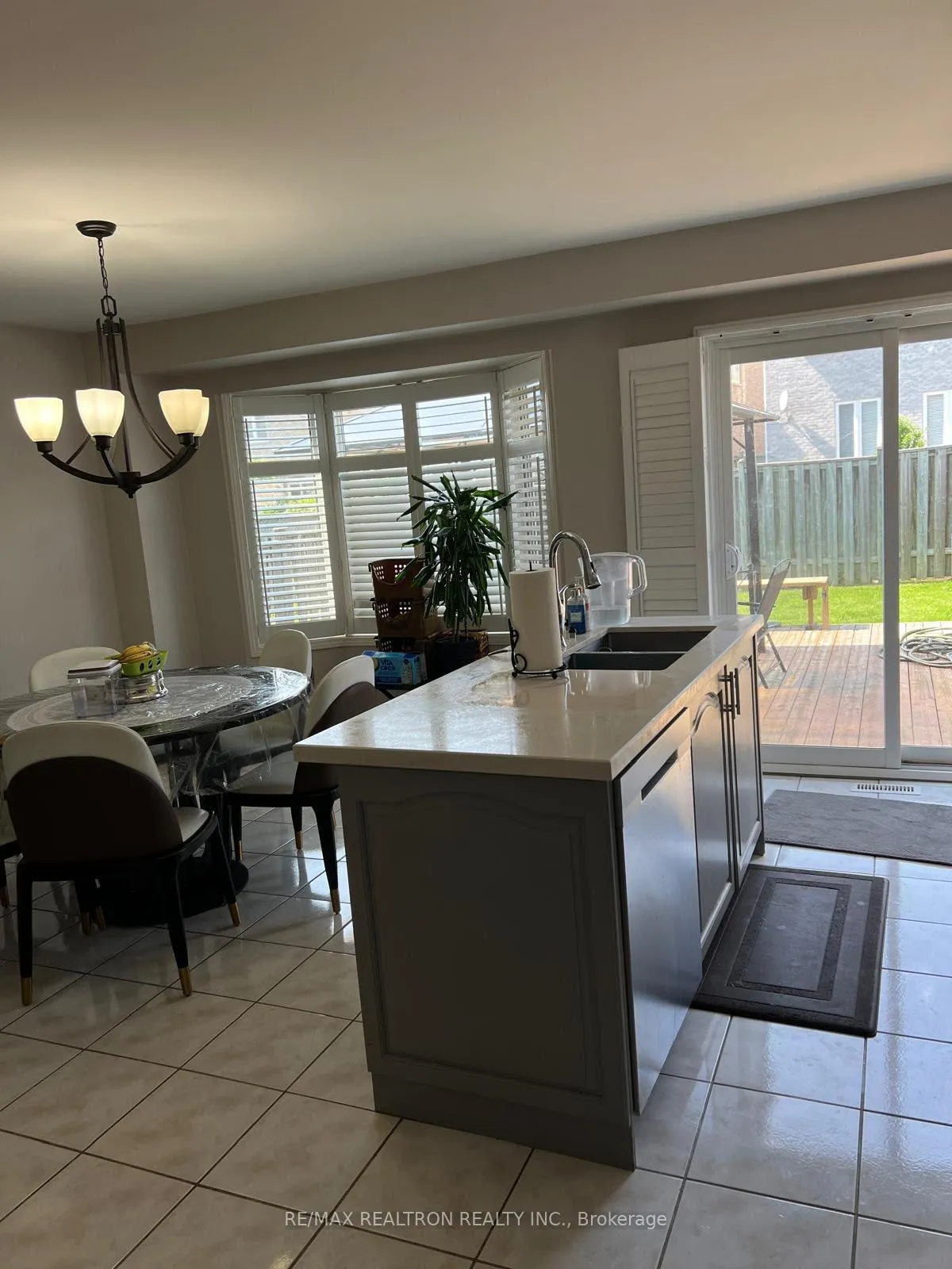 Photo 7 of 114 Trail Ridge Lane, Markham, Berczy — HOMEH