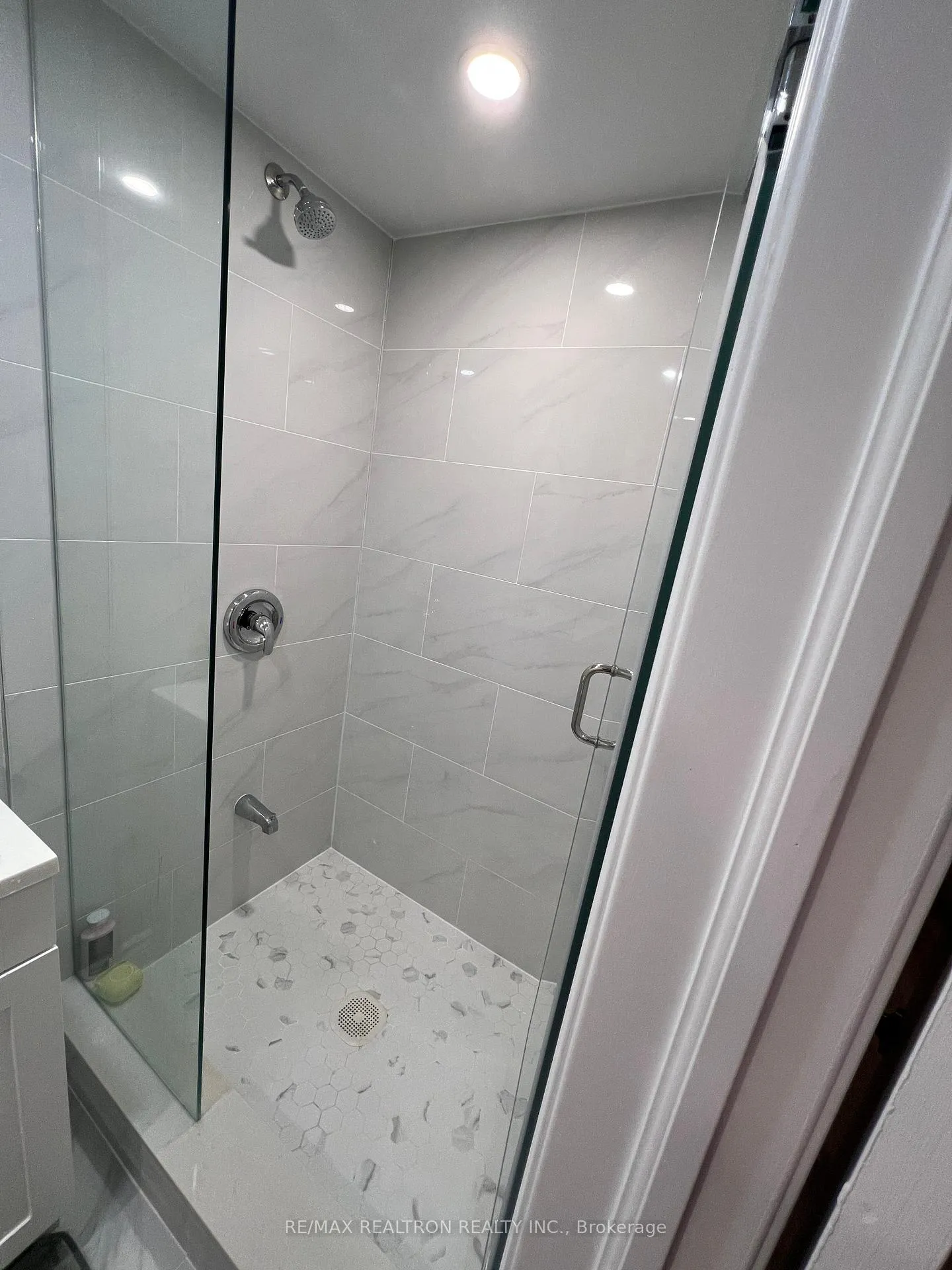 Photo 25 of 114 Trail Ridge Lane, Markham, Berczy — HOMEH