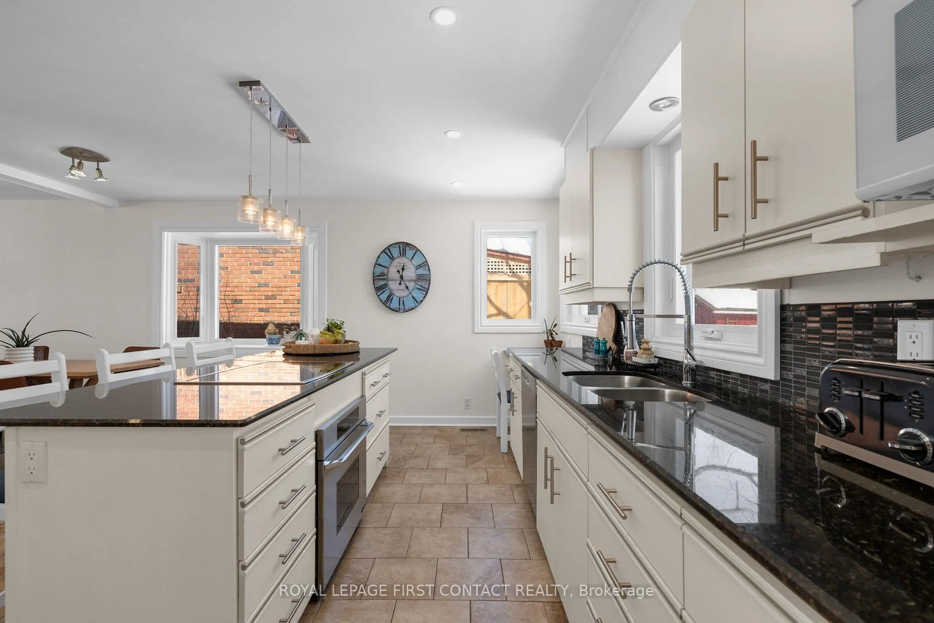 Photo 18 of 103 Rodney Street, Barrie, Codrington — HOMEH