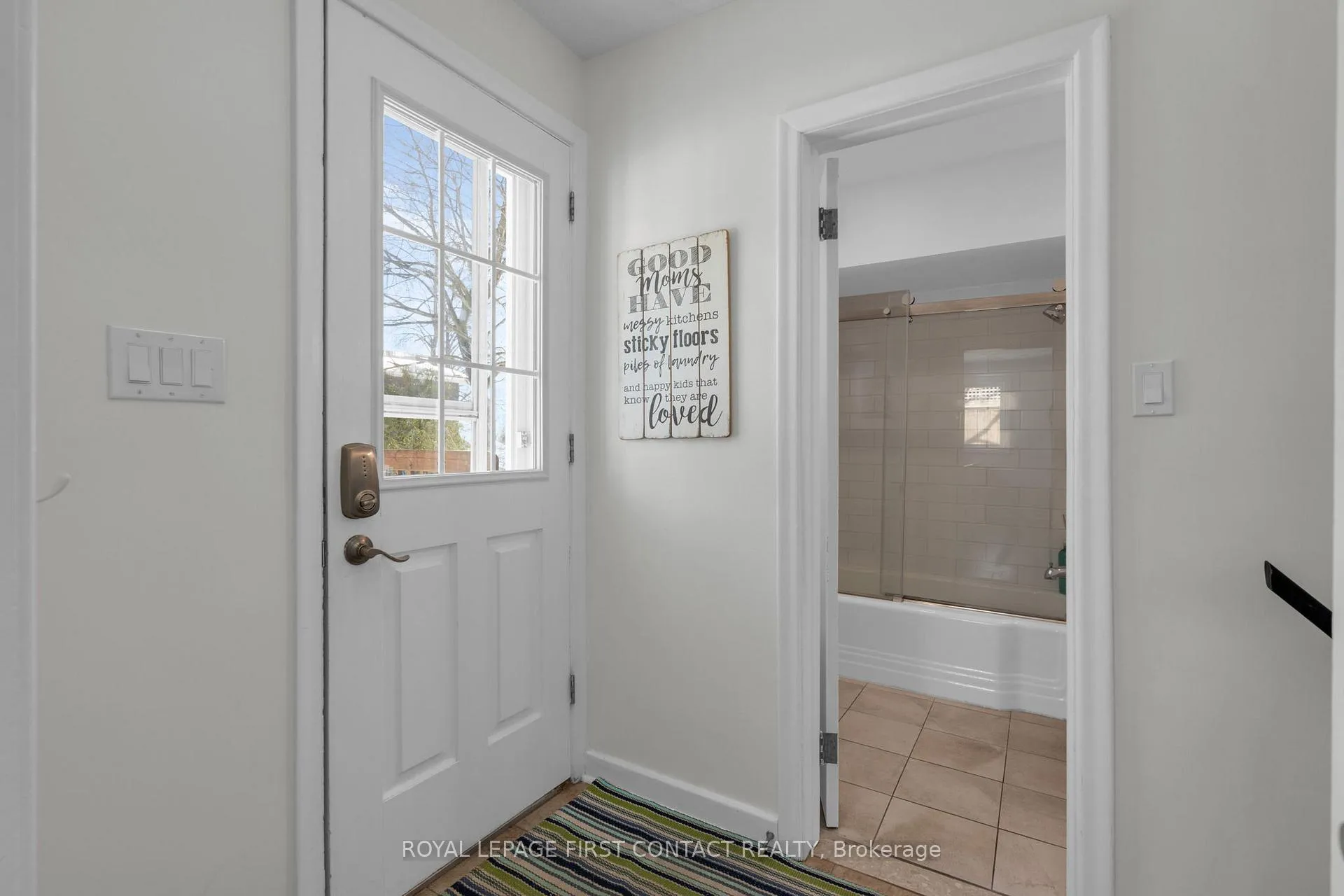 Photo 32 of 103 Rodney Street, Barrie, Codrington — HOMEH