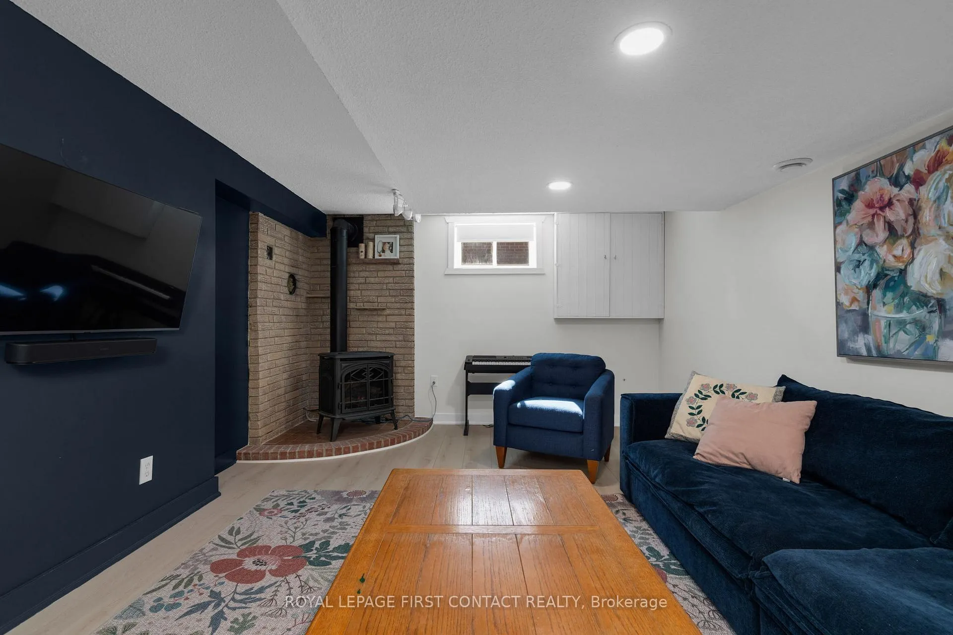 Photo 27 of 103 Rodney Street, Barrie, Codrington — HOMEH