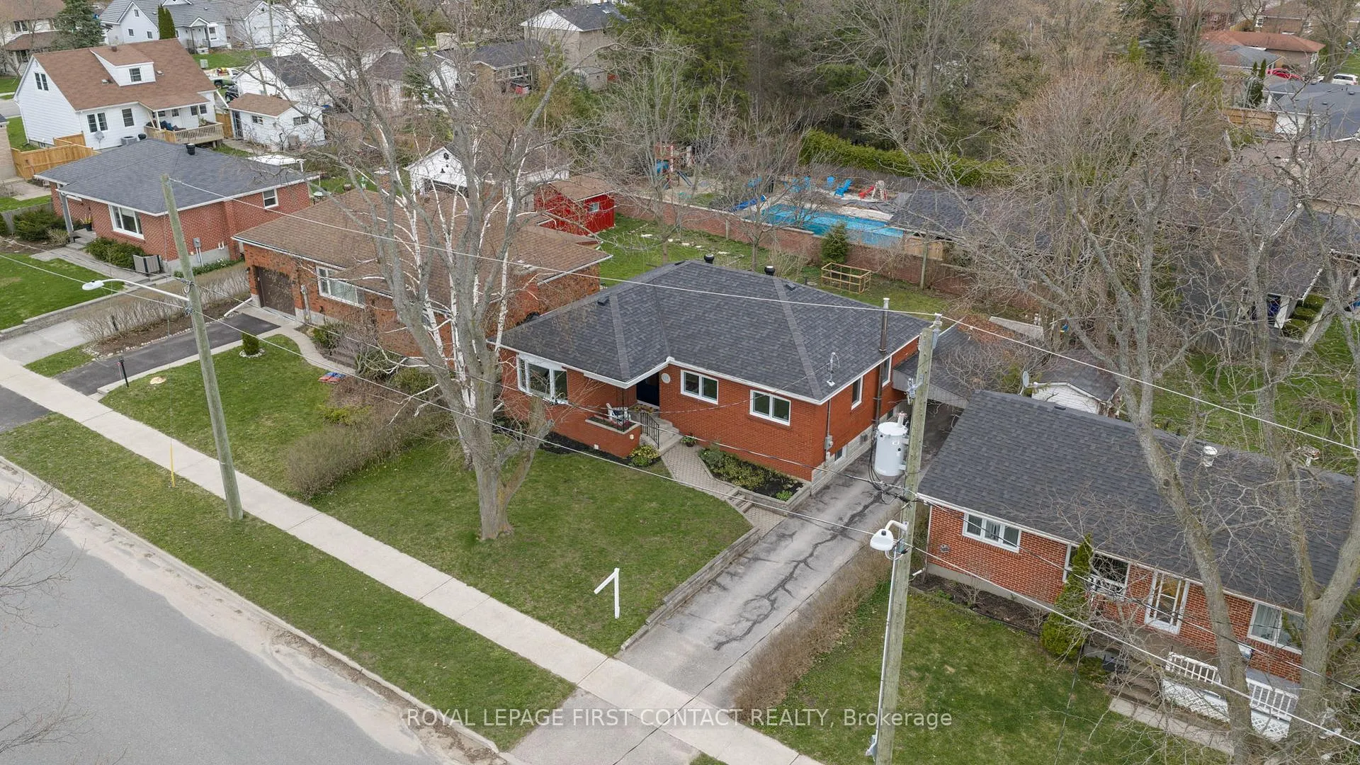 Photo 42 of 103 Rodney Street, Barrie, Codrington — HOMEH