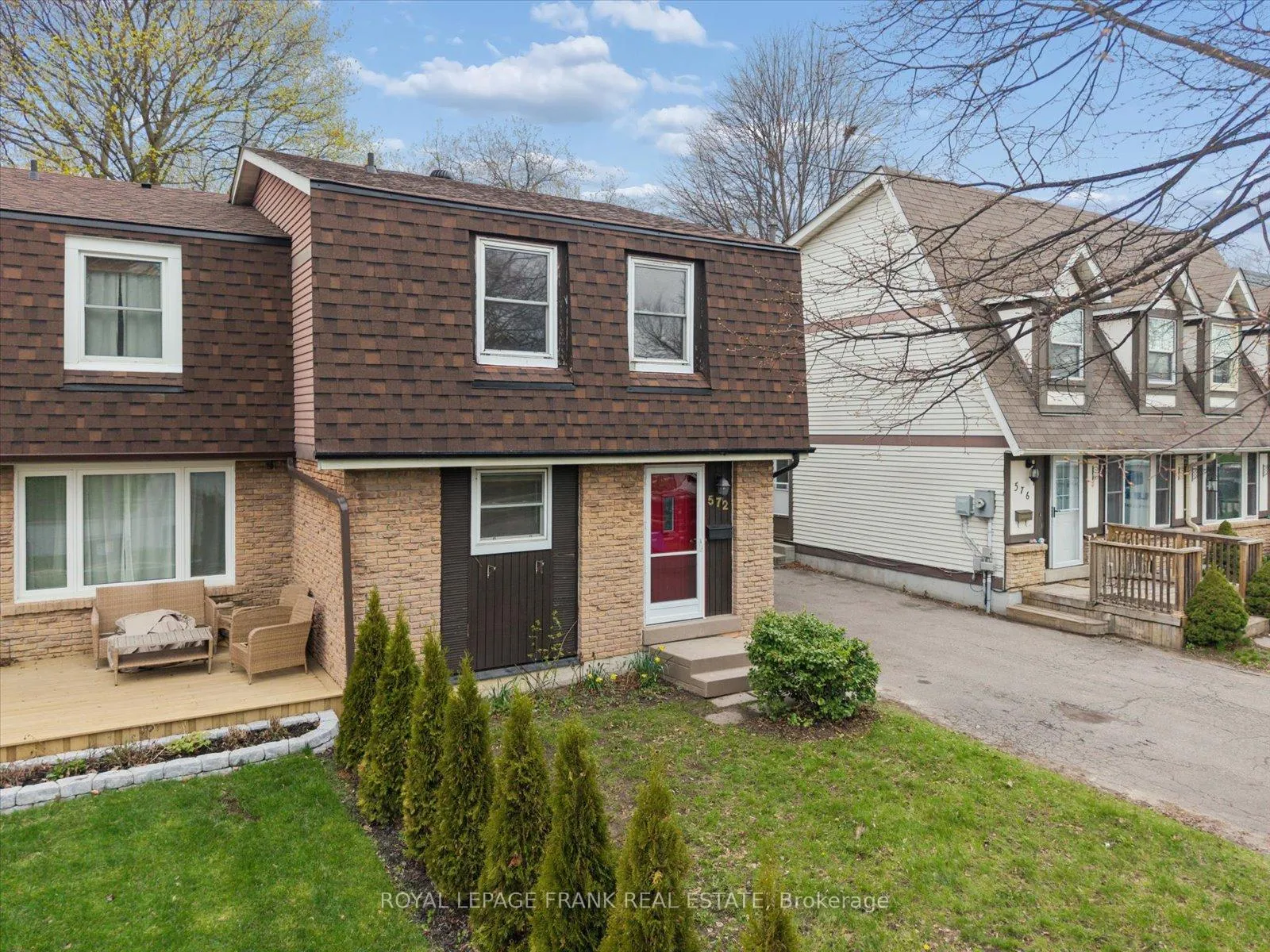 Photo 2 of 572 Camelot Drive, Oshawa, Eastdale — HOMEH