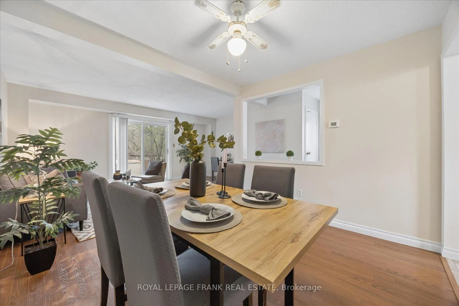 Photo 15 of 572 Camelot Drive, Oshawa, Eastdale — HOMEH