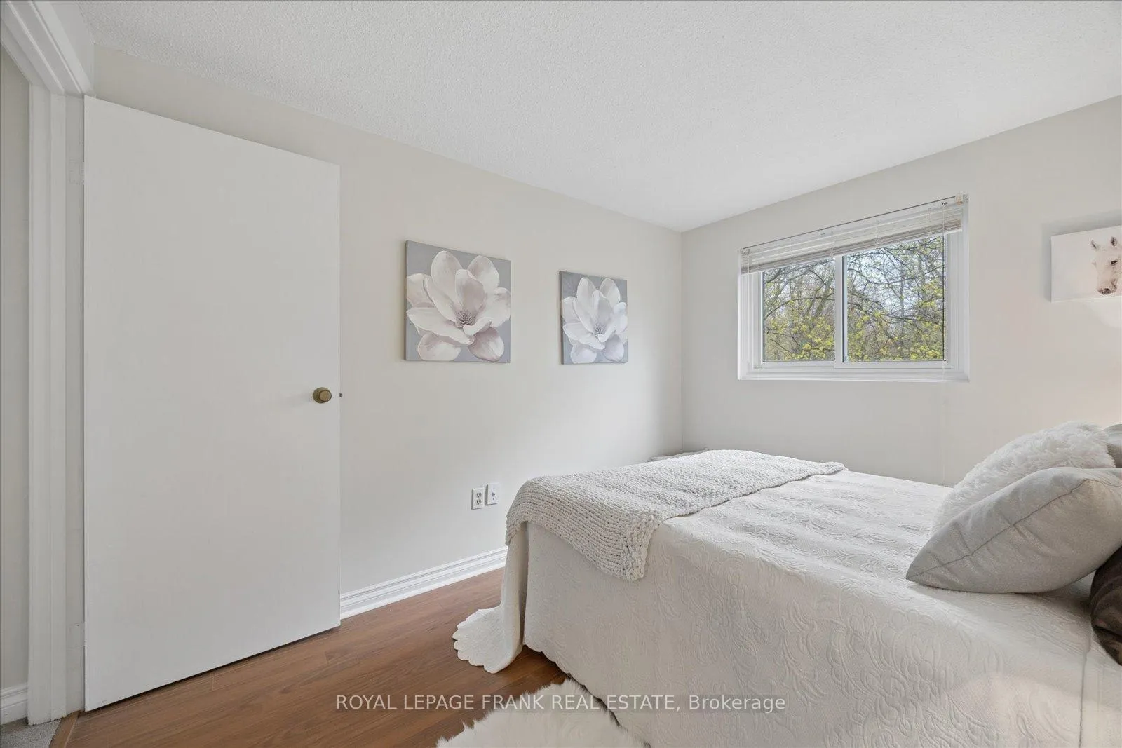 Photo 33 of 572 Camelot Drive, Oshawa, Eastdale — HOMEH