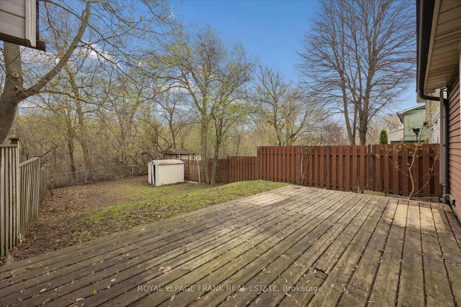Photo 37 of 572 Camelot Drive, Oshawa, Eastdale — HOMEH